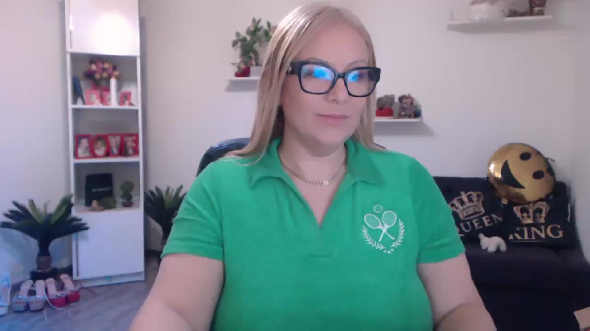 Gallery image thumbnail from A_baby_Boo's myfreecams stream on, 03/17/2025, 18:47 image 8 of 20