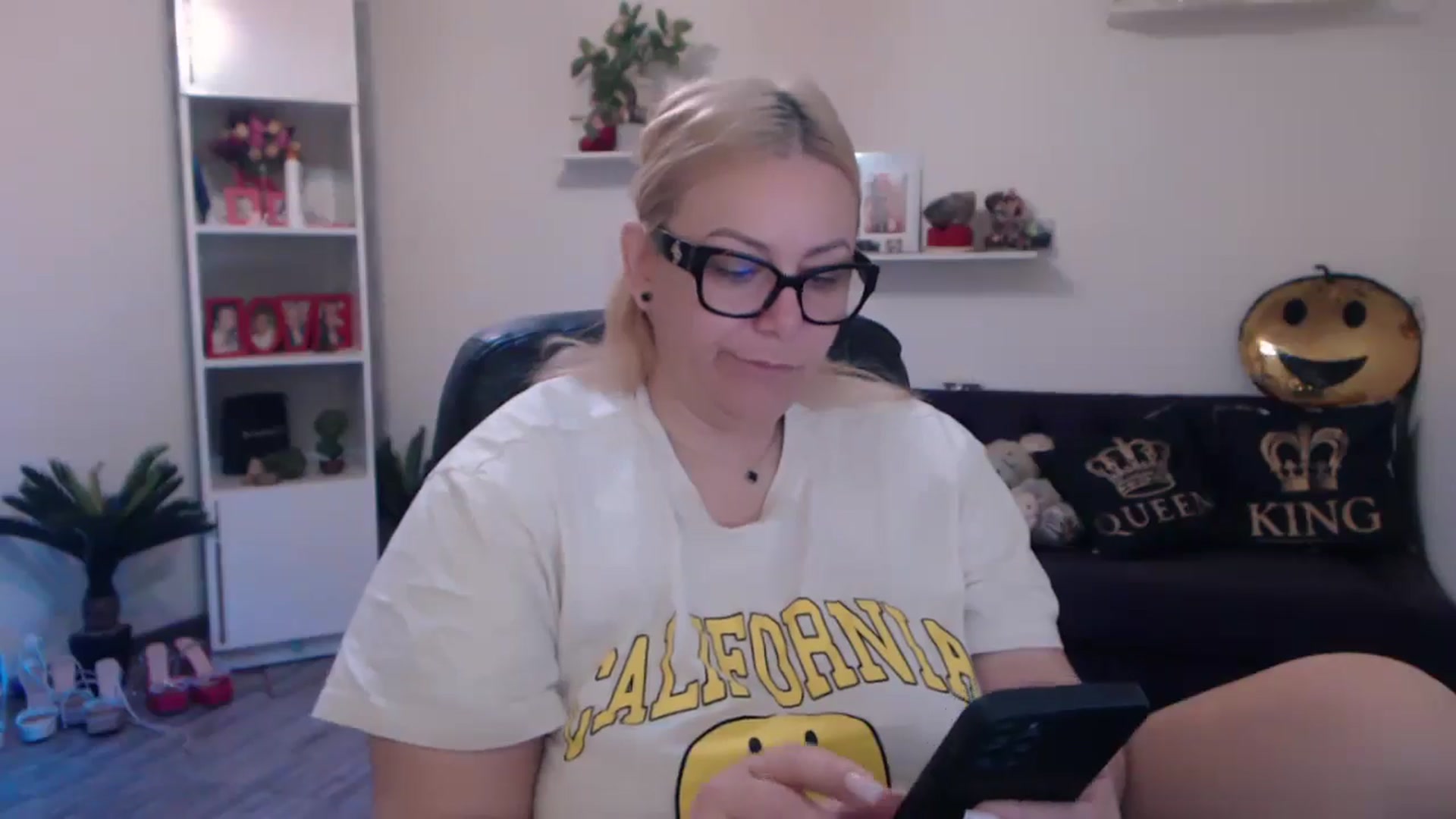 Gallery image thumbnail from A_baby_Boo's myfreecams stream on, 03/31/2025, 08:01 image 19 of 20