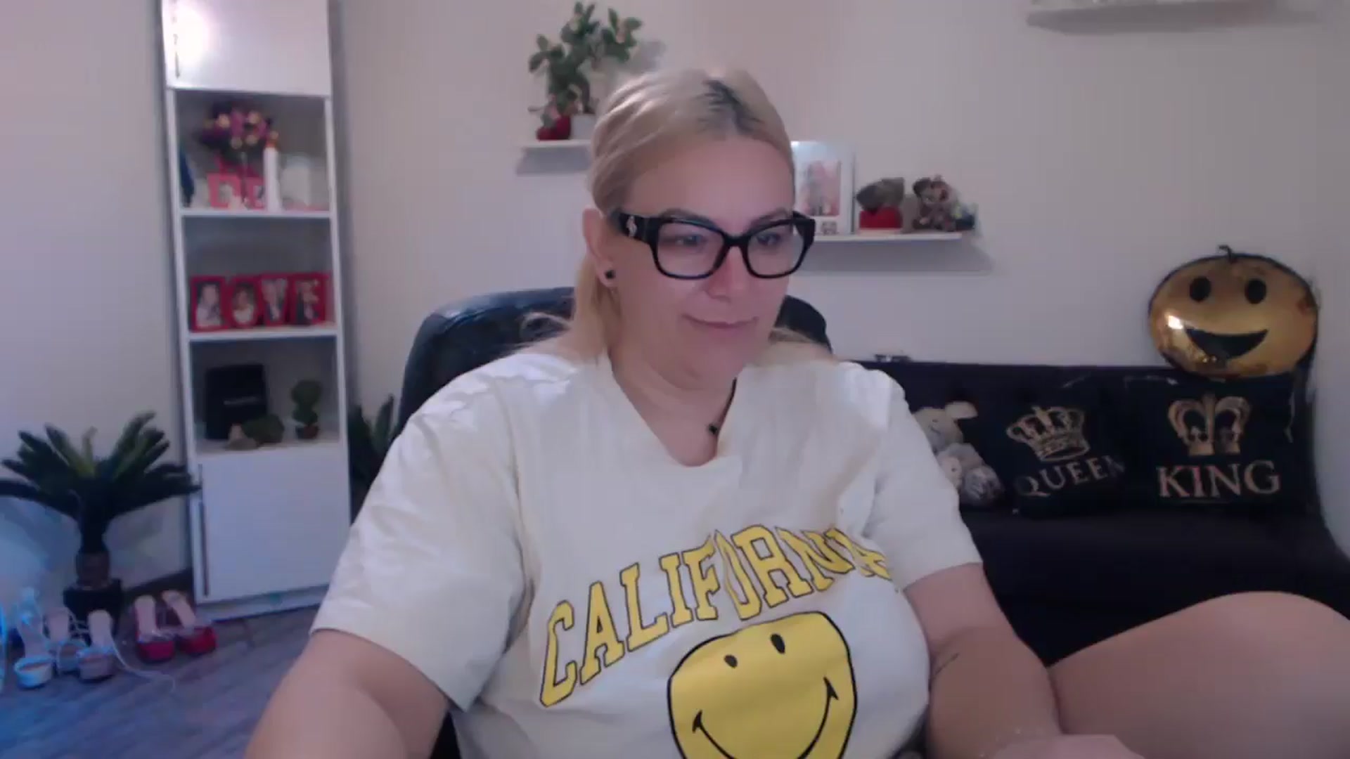 Gallery image thumbnail from A_baby_Boo's myfreecams stream on, 03/31/2025, 08:01 image 4 of 20