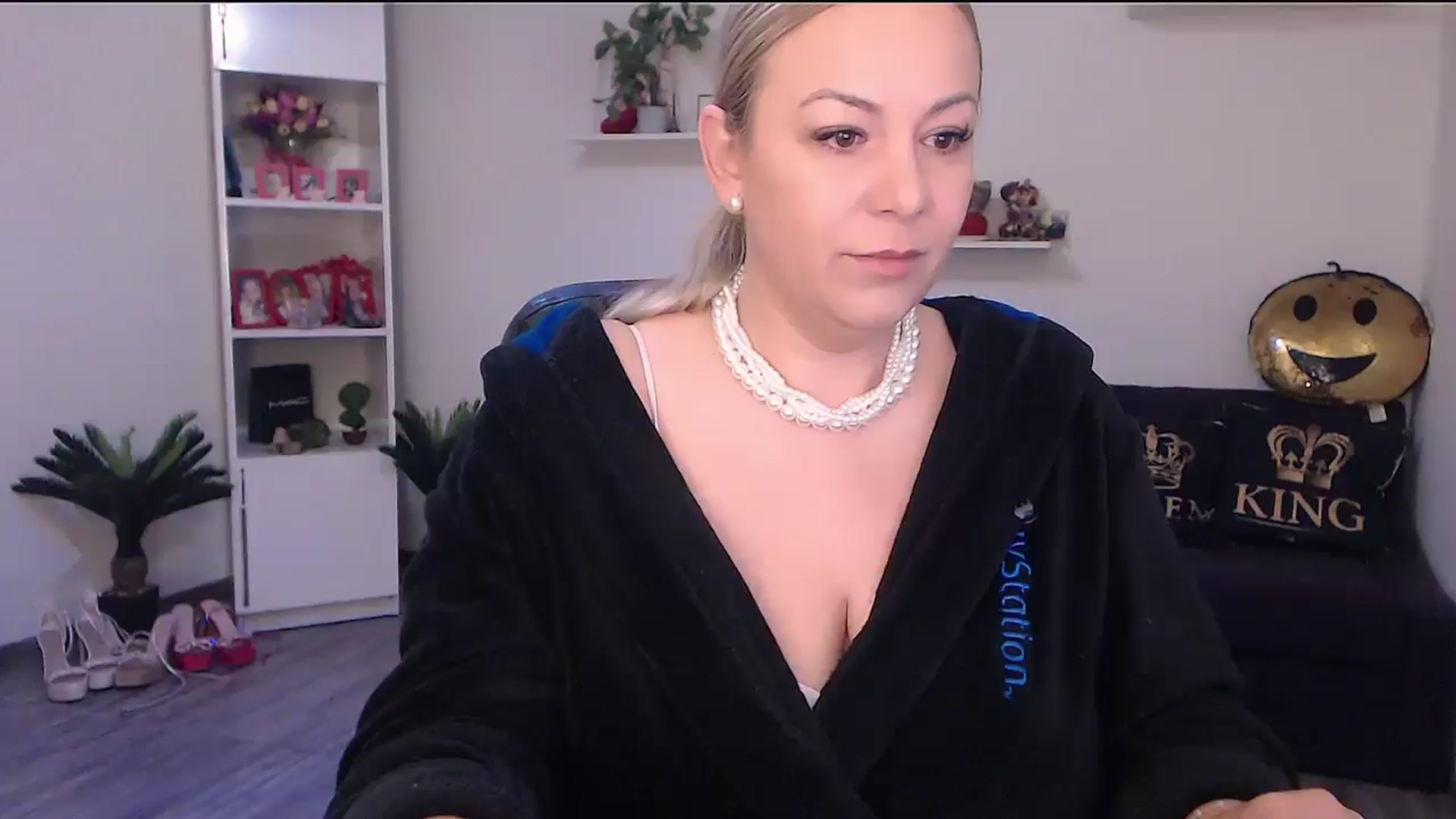 Gallery image thumbnail from A_baby_Boo's myfreecams stream on, 05/11/2025, 09:57 image 1 of 20