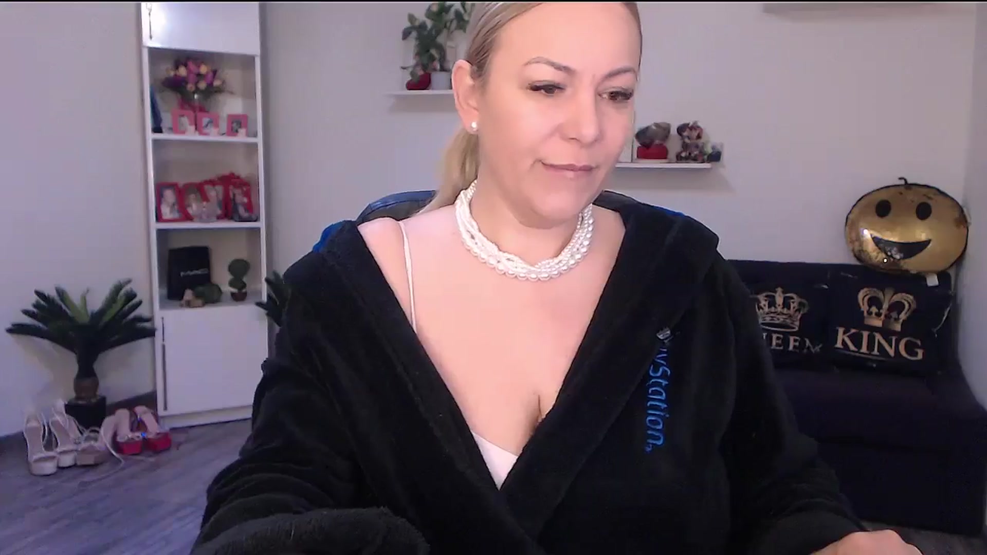 Gallery image thumbnail from A_baby_Boo's myfreecams stream on, 05/11/2025, 09:57 image 7 of 20