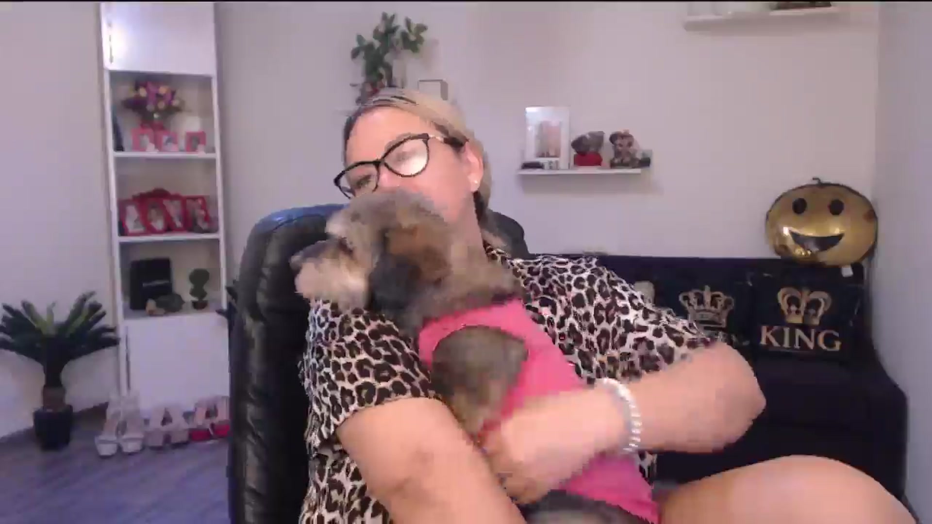 Gallery image thumbnail from A_baby_Boo's myfreecams stream on, 06/12/2025, 16:12 image 12 of 20