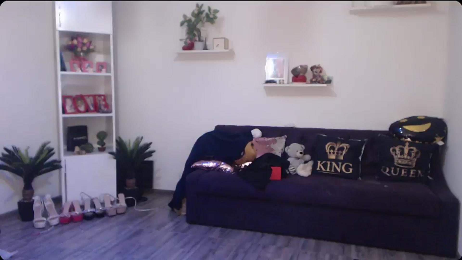 Gallery image thumbnail from A_baby_Boo's myfreecams stream on, 12/03/2025, 08:17 image 5 of 20