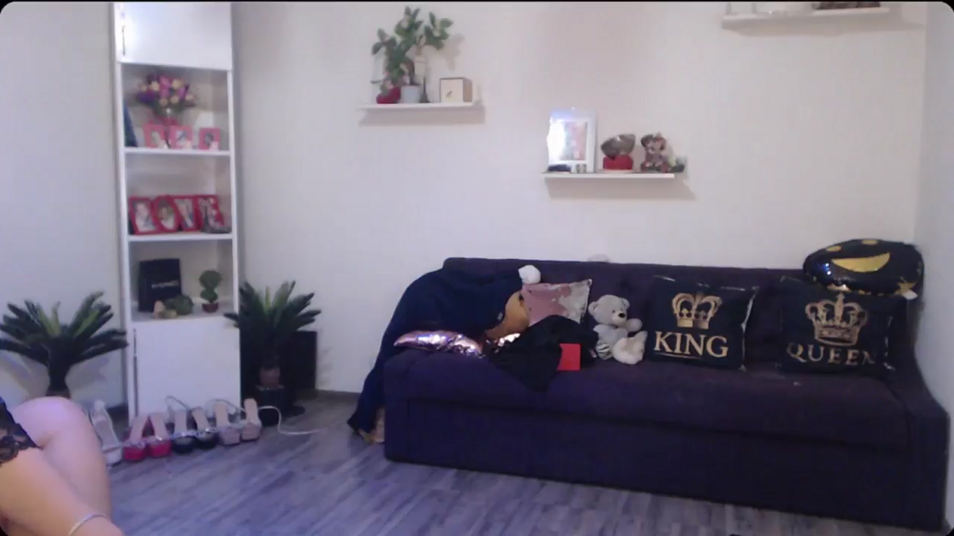 Gallery image thumbnail from A_baby_Boo's myfreecams stream on, 12/03/2025, 08:17 image 6 of 20