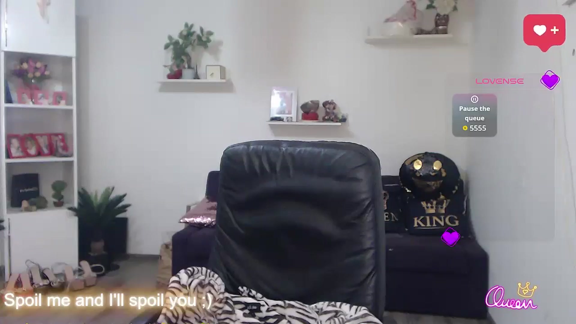 Gallery image thumbnail from A_baby_Boo's myfreecams stream on, 01/03/2026, 18:01 image 16 of 20