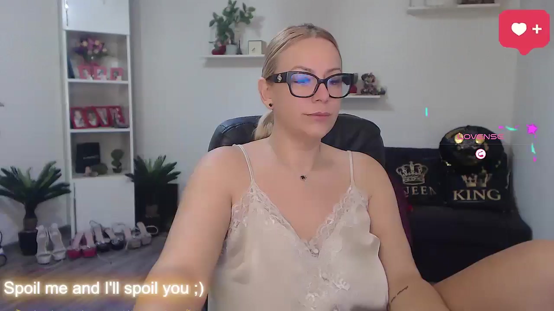 Gallery image thumbnail from A_baby_Boo's myfreecams stream on, 01/08/2026, 08:29 image 6 of 20
