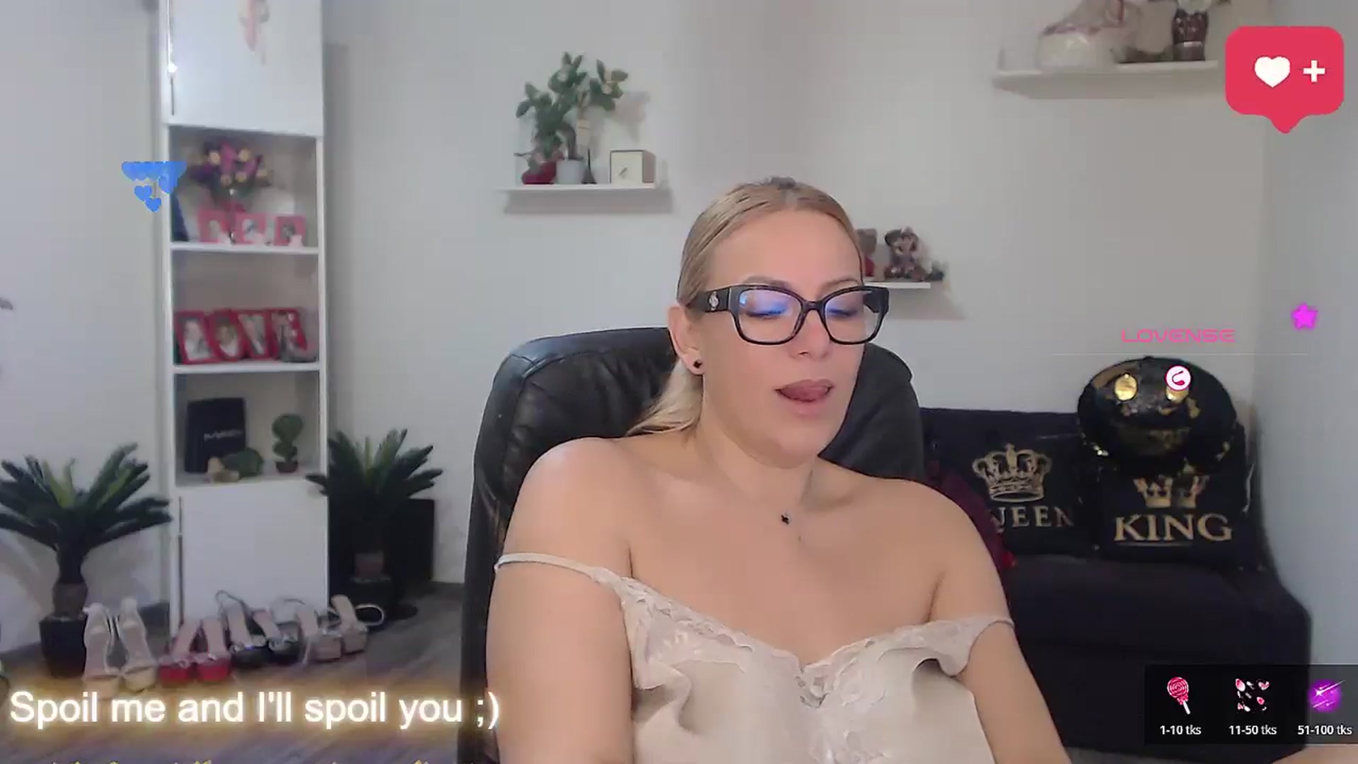 Gallery image thumbnail from A_baby_Boo's myfreecams stream on, 01/08/2026, 08:29 image 15 of 20