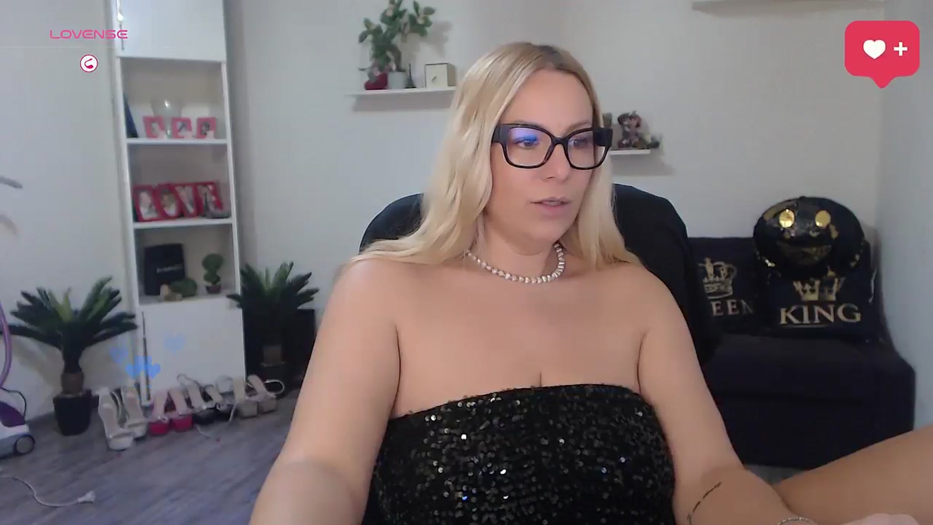 Gallery image thumbnail from A_baby_Boo's myfreecams stream on, 01/20/2026, 19:25 image 9 of 20