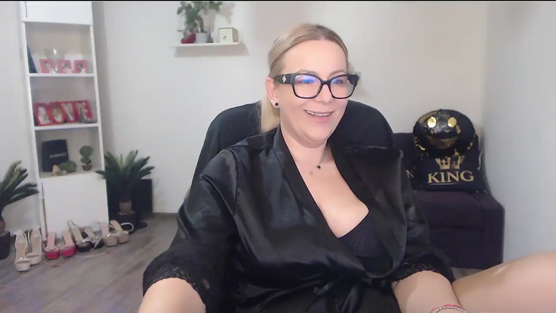 Gallery image thumbnail from A_baby_Boo's myfreecams stream on, 03/03/2026, 22:57 image 1 of 20