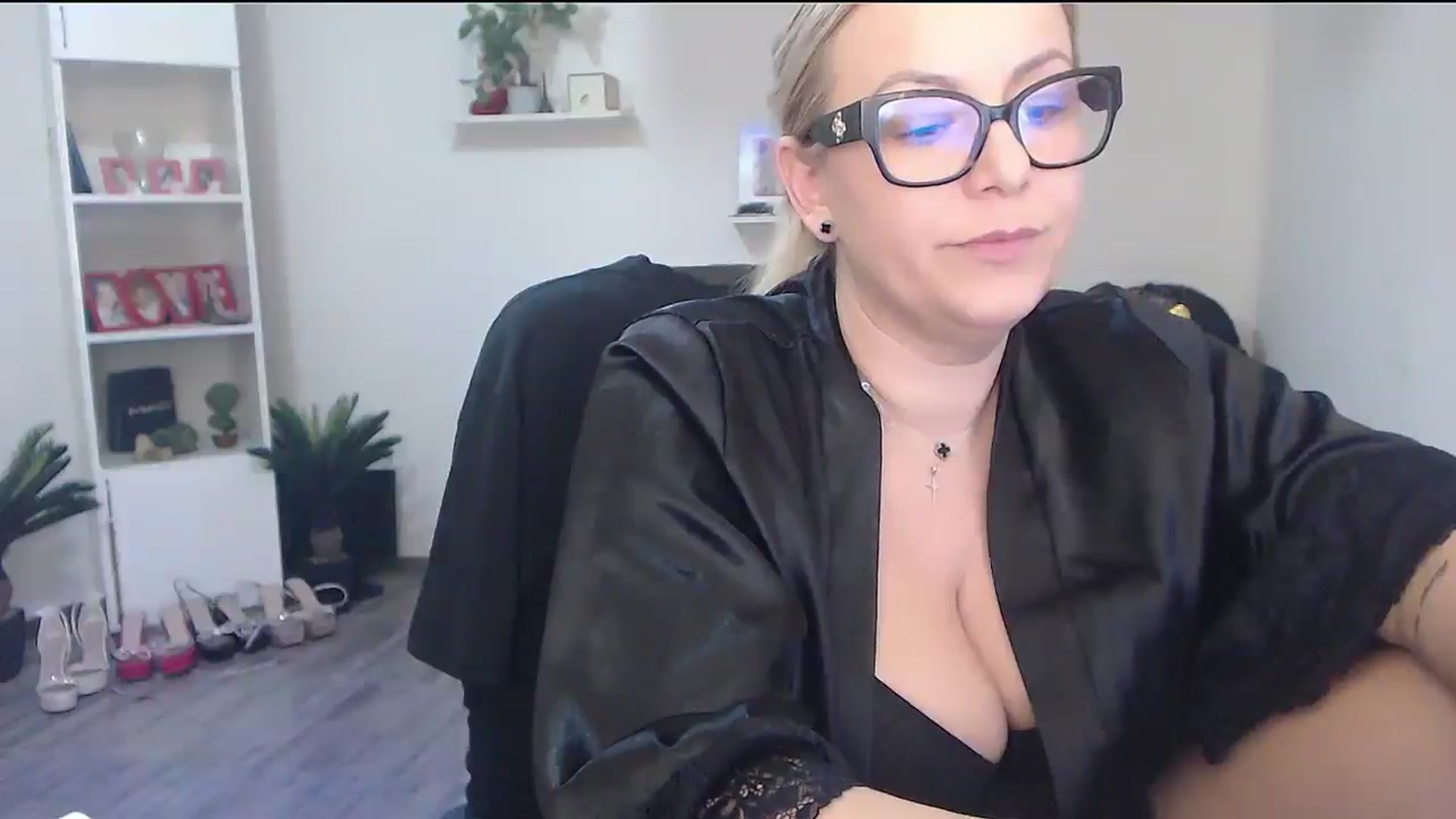 Gallery image thumbnail from A_baby_Boo's myfreecams stream on, 03/03/2026, 23:49 image 19 of 20