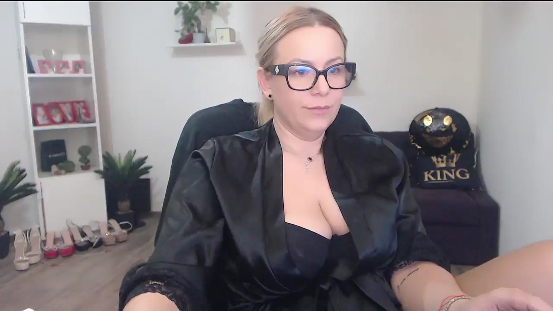 Gallery image thumbnail from A_baby_Boo's myfreecams stream on, 03/03/2026, 23:49 image 14 of 20