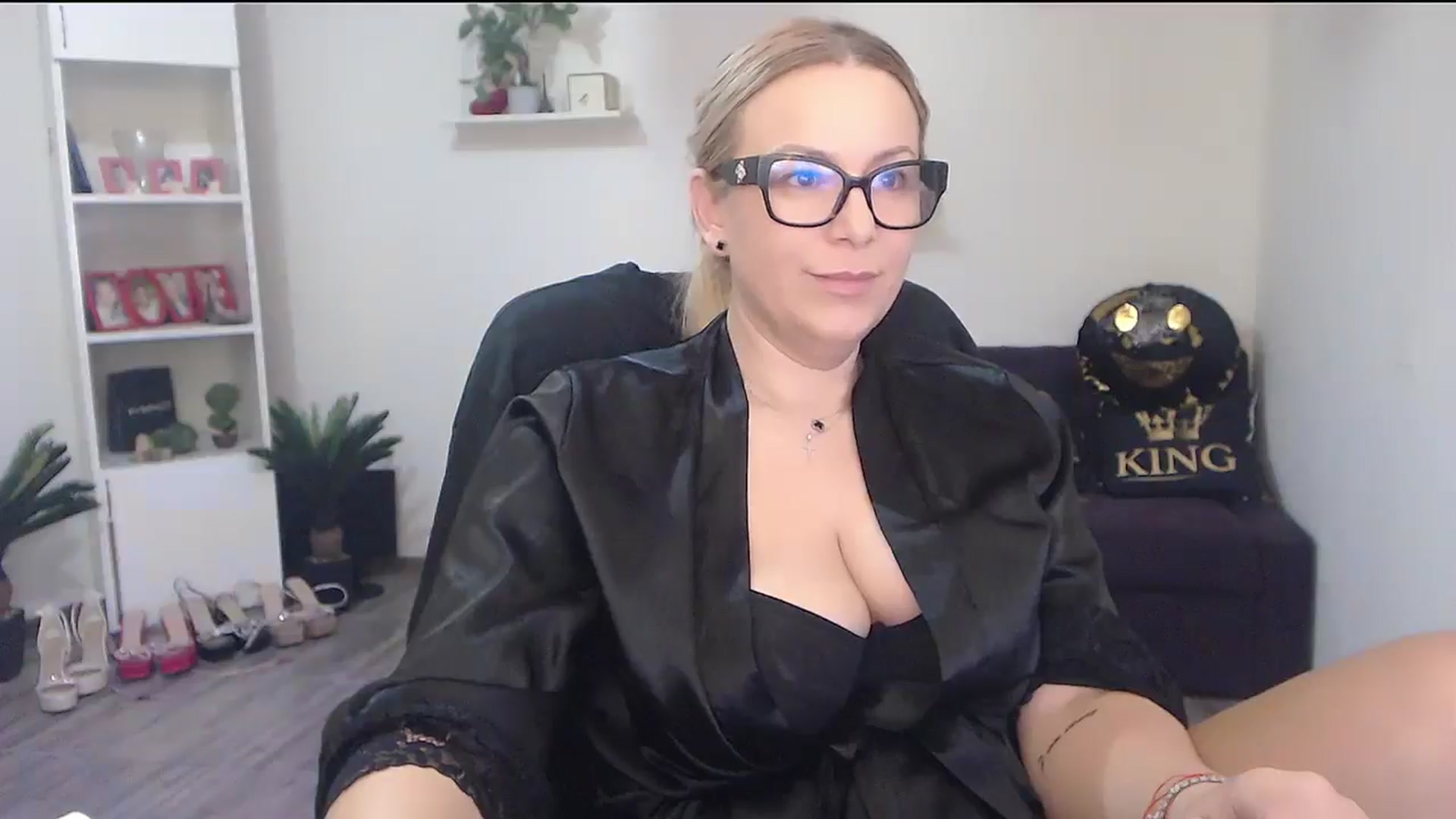 Gallery image thumbnail from A_baby_Boo's myfreecams stream on, 03/03/2026, 23:49 image 15 of 20