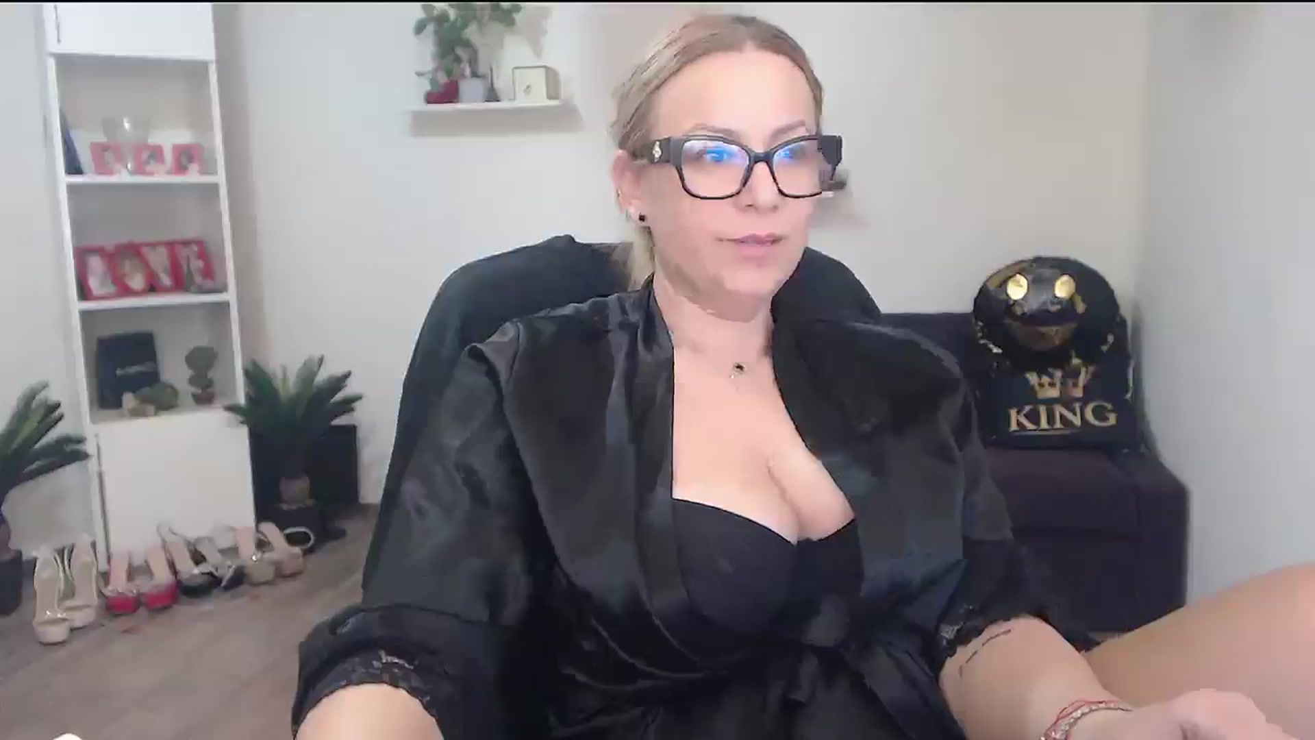 Gallery image thumbnail from A_baby_Boo's myfreecams stream on, 03/03/2026, 23:49 image 17 of 20