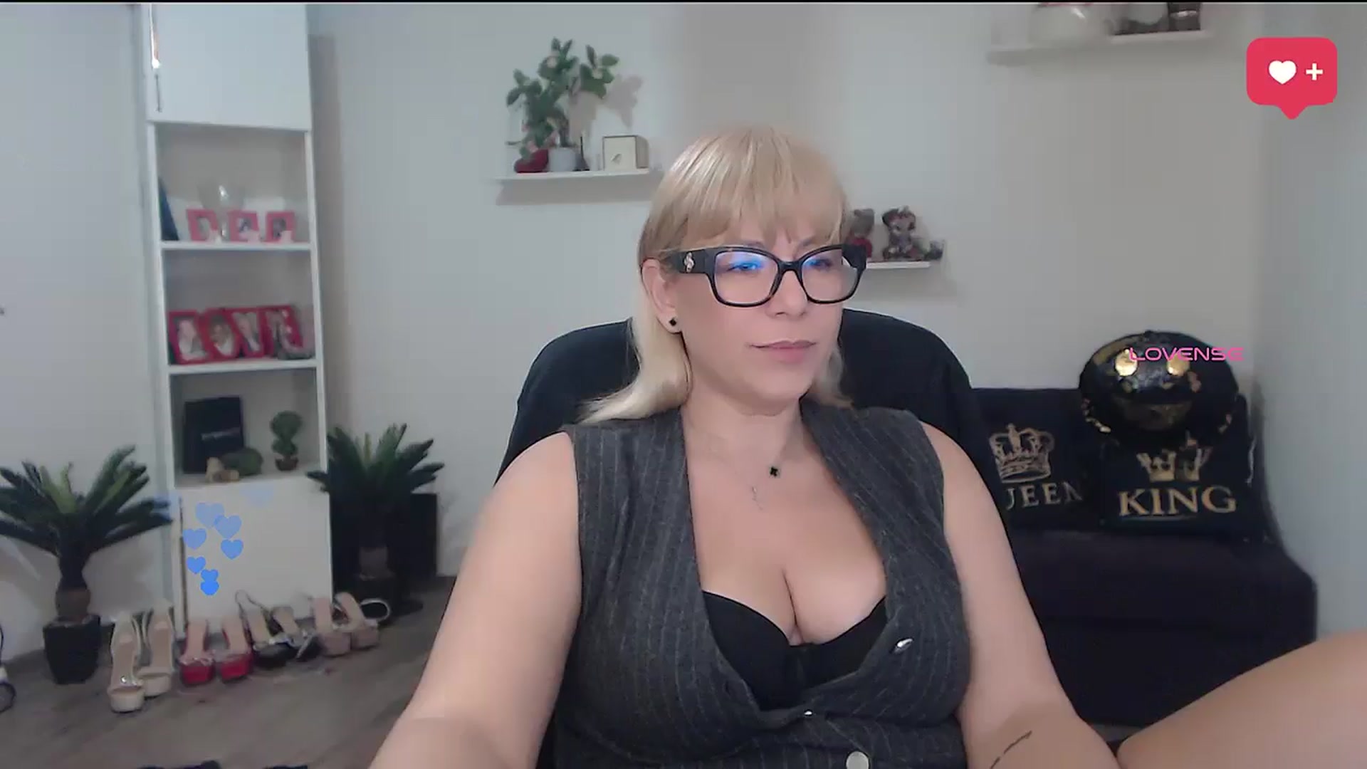 Gallery image thumbnail from A_baby_Boo's myfreecams stream on, 03/07/2026, 20:20 image 6 of 20