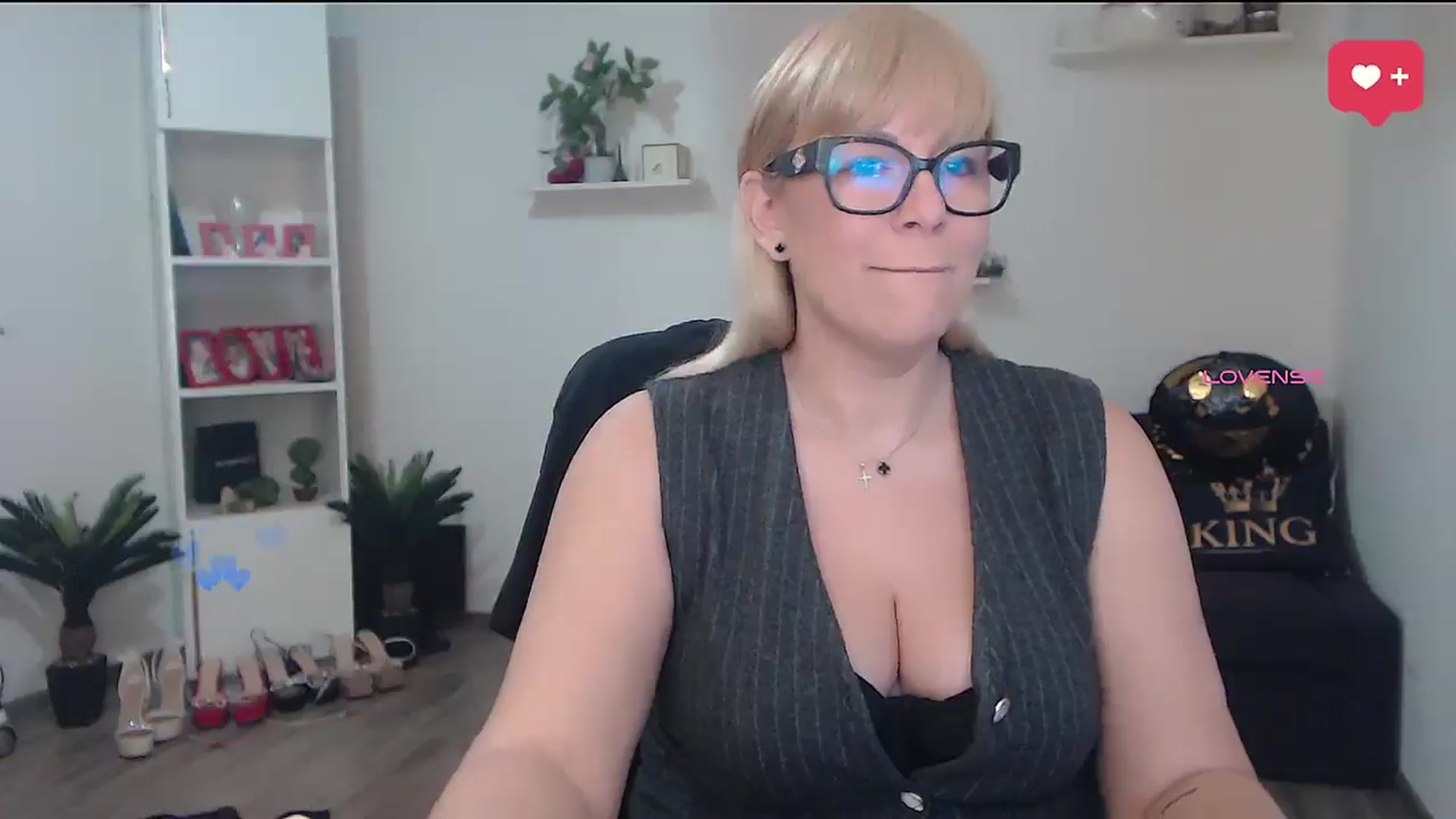 Gallery image thumbnail from A_baby_Boo's myfreecams stream on, 03/07/2026, 20:20 image 19 of 20