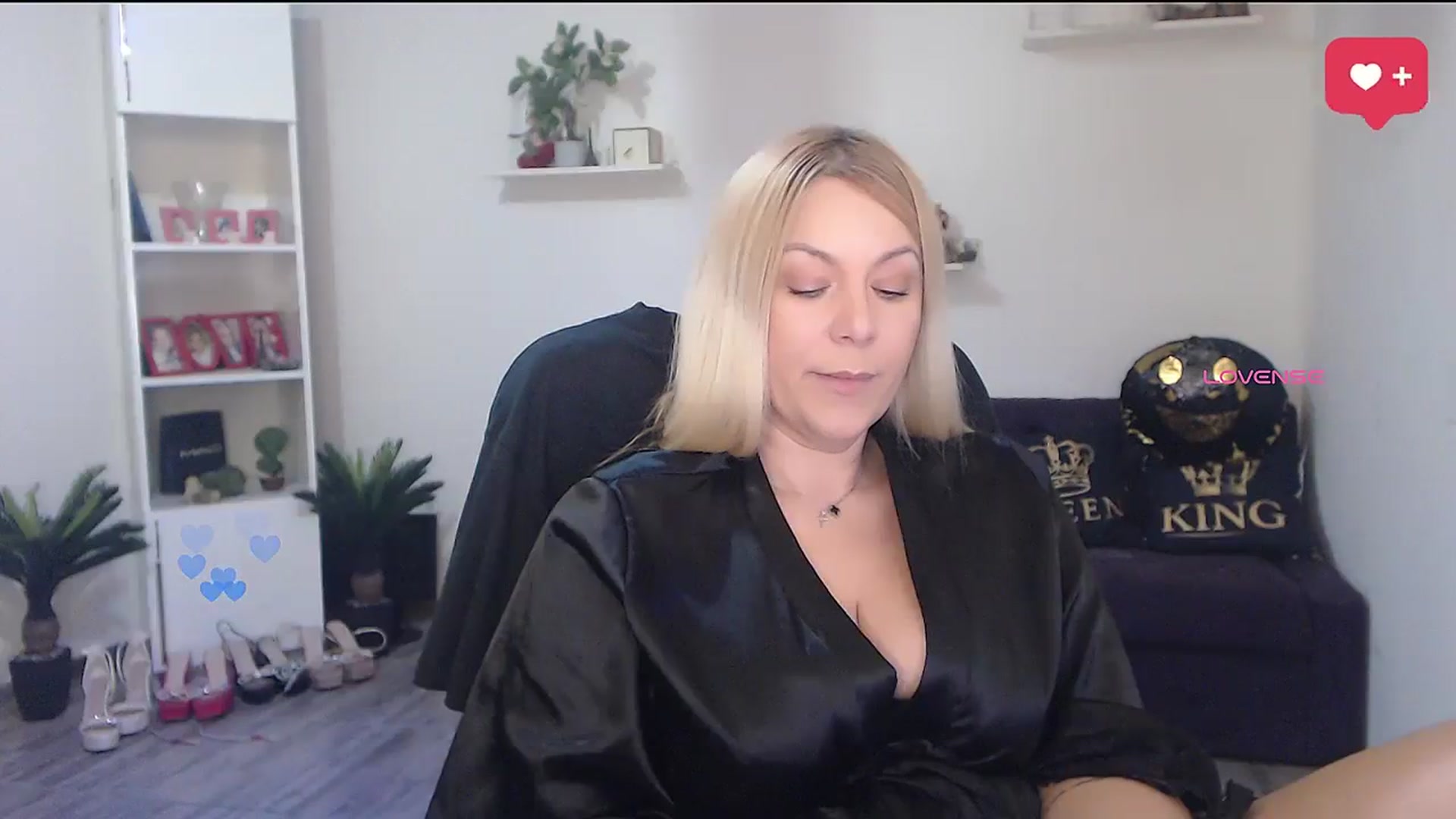 Gallery image thumbnail from A_baby_Boo's myfreecams stream on, 03/09/2026, 19:36 image 14 of 20