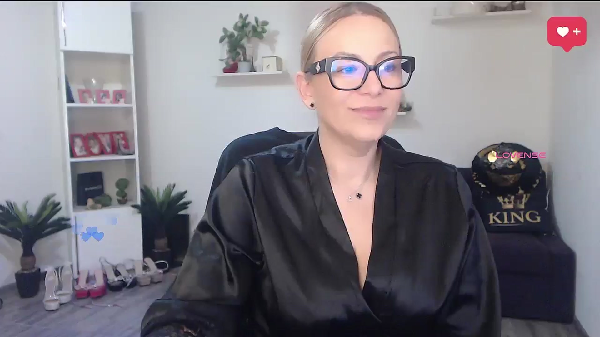 Gallery image thumbnail from A_baby_Boo's myfreecams stream on, 03/10/2026, 19:39 image 5 of 20