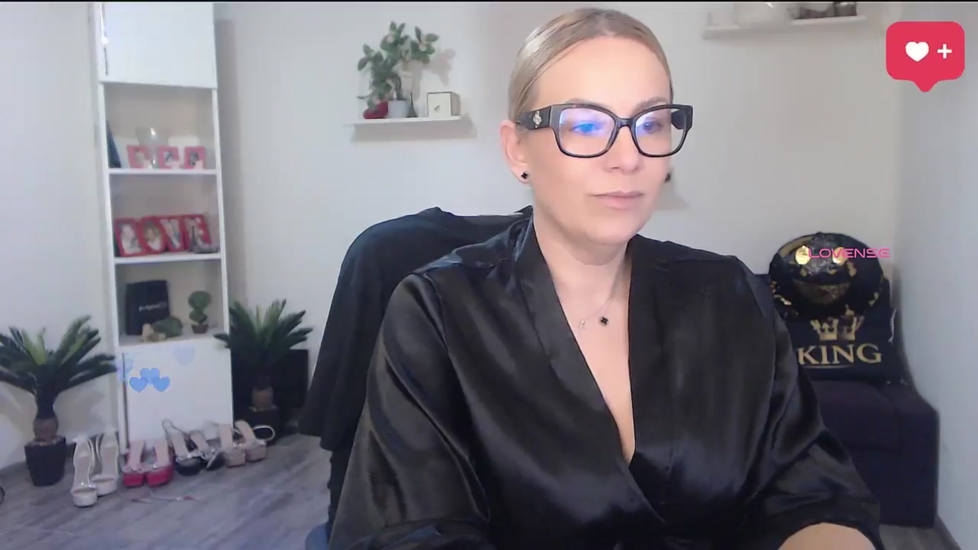 Gallery image thumbnail from A_baby_Boo's myfreecams stream on, 03/10/2026, 19:39 image 3 of 20