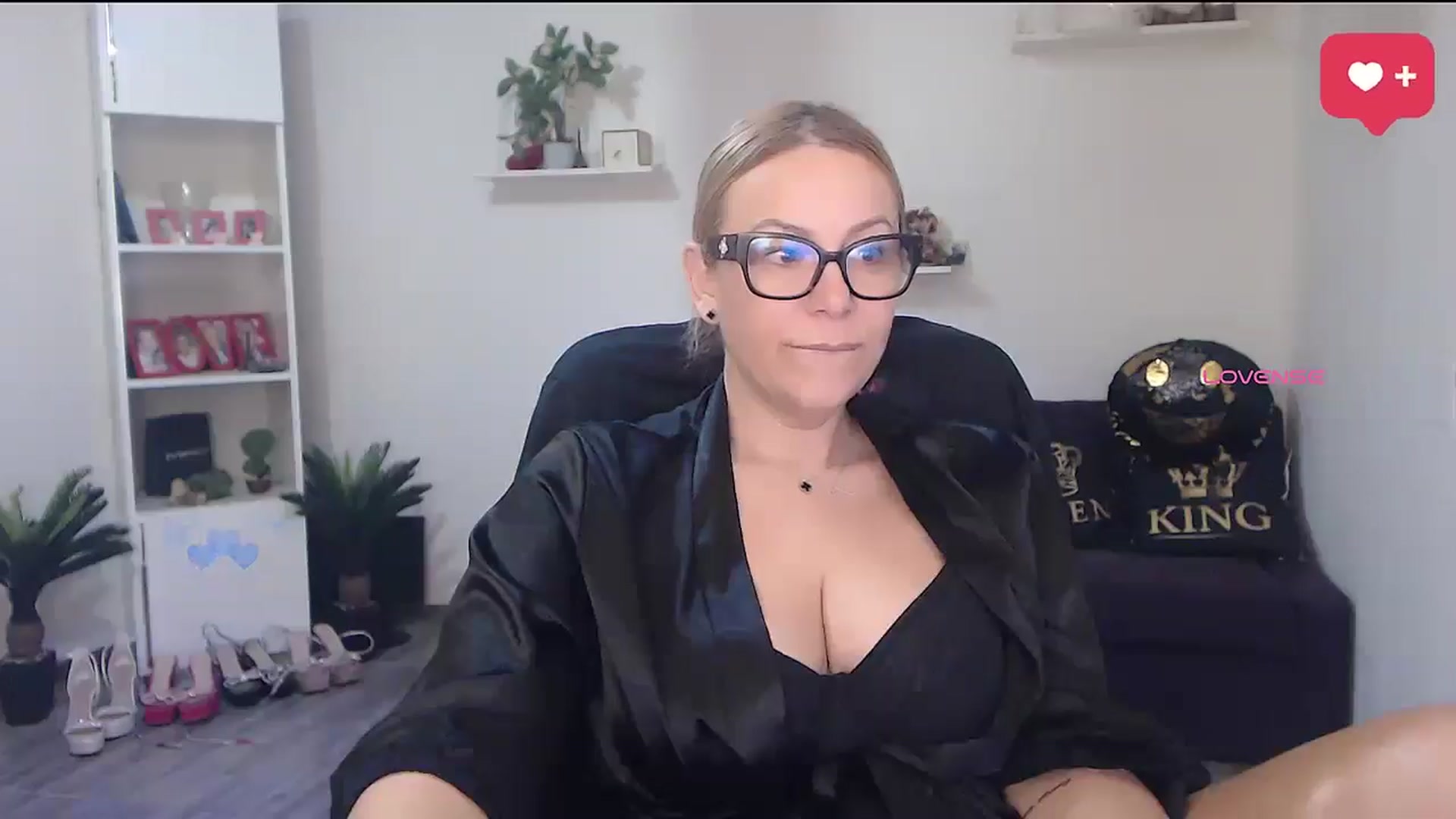 Gallery image thumbnail from A_baby_Boo's myfreecams stream on, 03/11/2026, 05:27 image 2 of 20