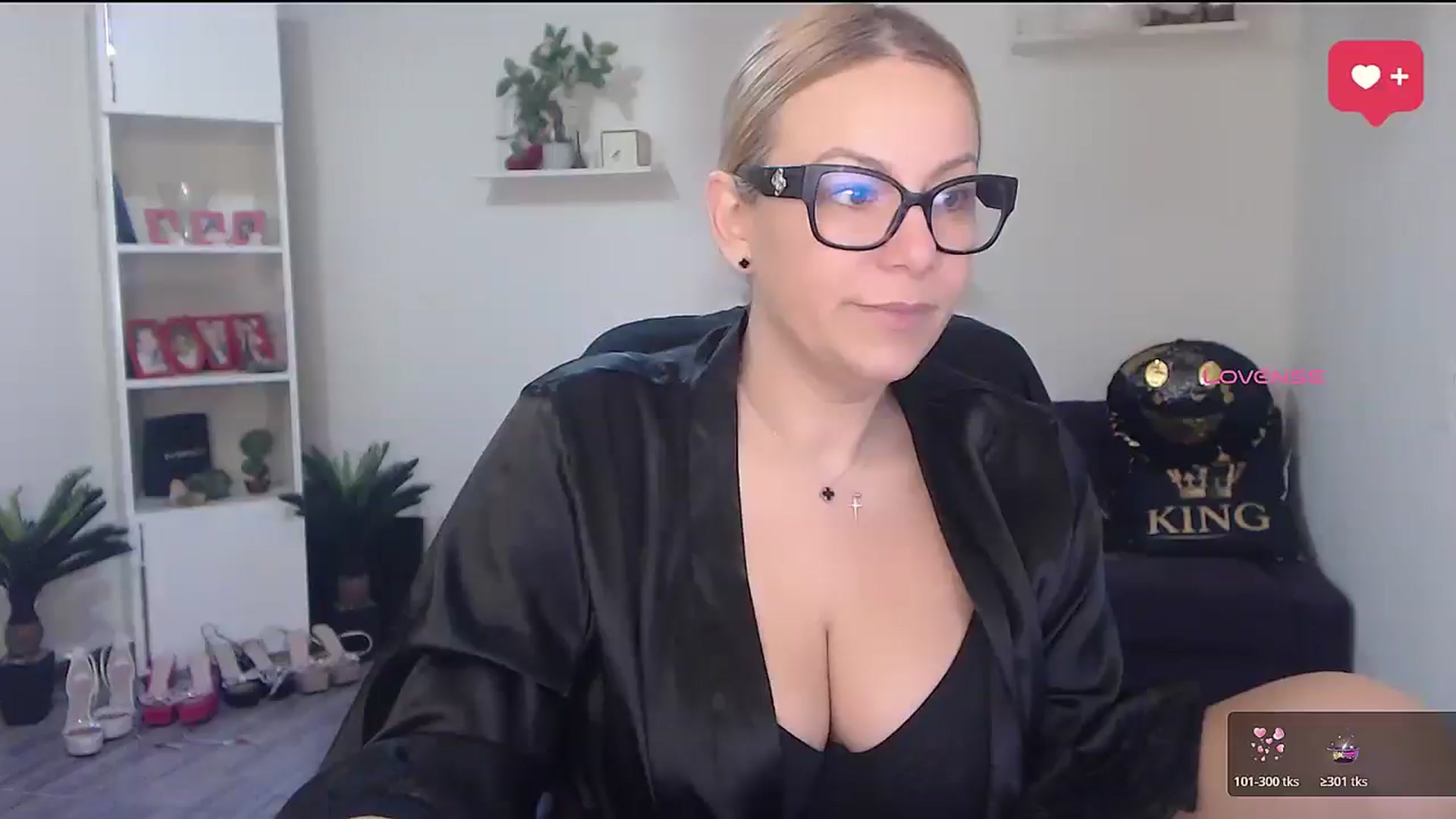 Gallery image thumbnail from A_baby_Boo's myfreecams stream on, 03/11/2026, 05:27 image 6 of 20