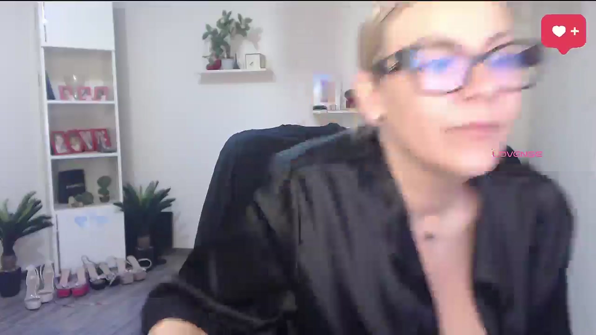 Gallery image thumbnail from A_baby_Boo's myfreecams stream on, 03/11/2026, 05:54 image 9 of 20