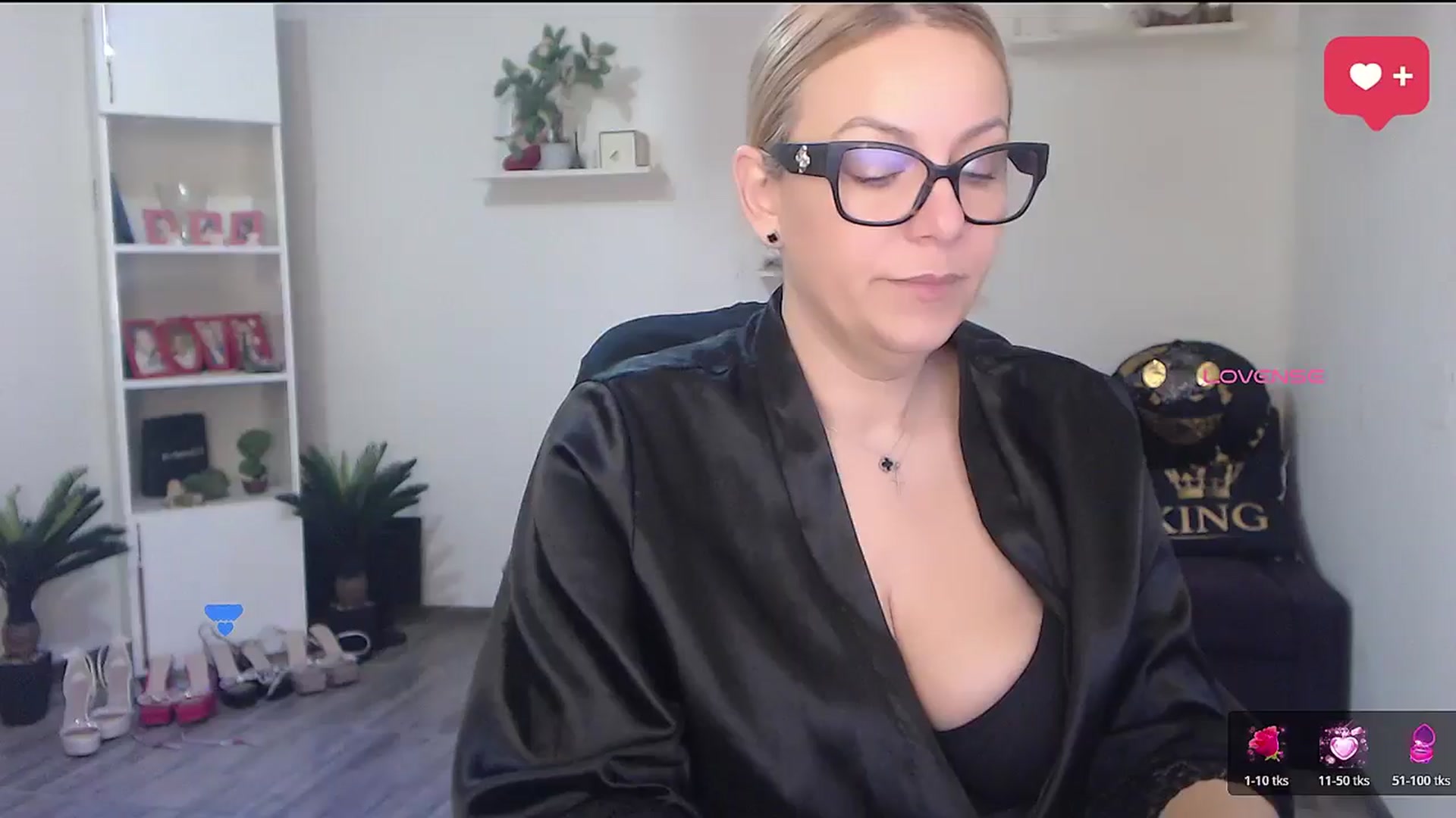 Gallery image thumbnail from A_baby_Boo's myfreecams stream on, 03/11/2026, 05:54 image 12 of 20