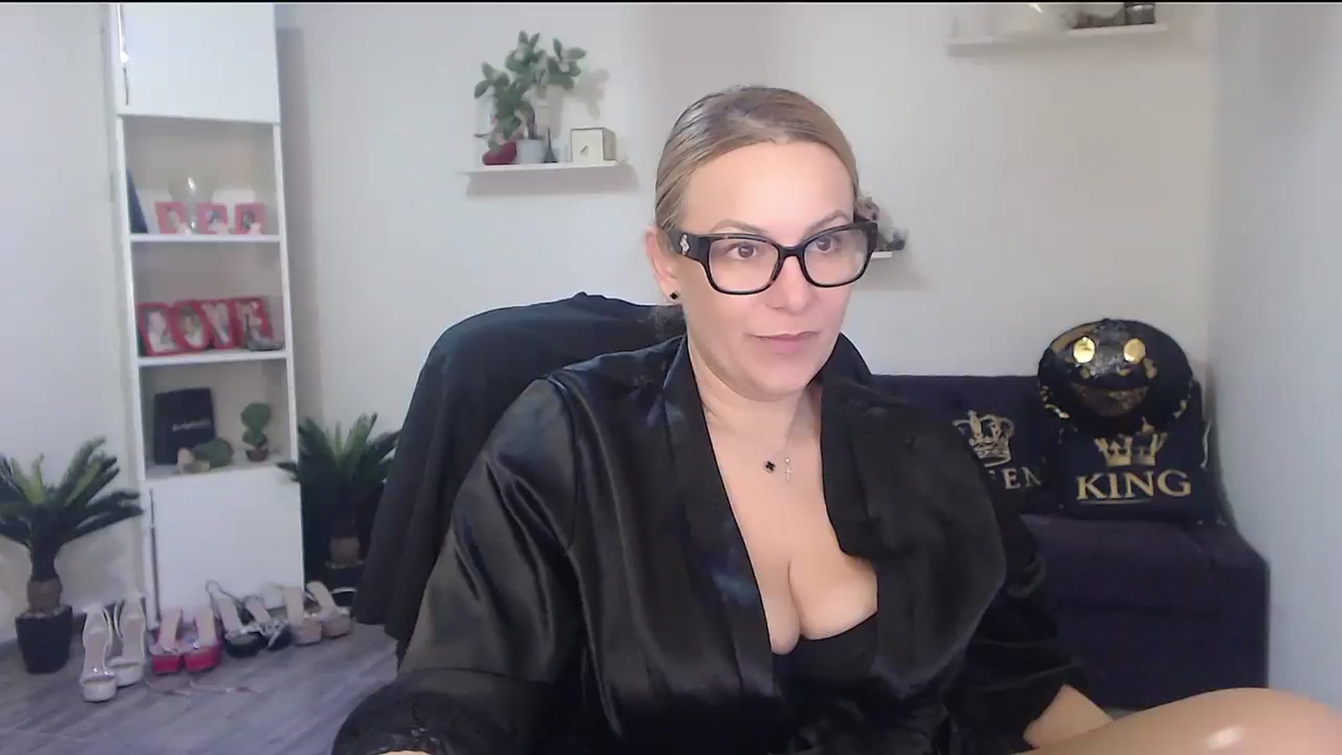 Gallery image thumbnail from A_baby_Boo's myfreecams stream on, 03/11/2026, 20:02 image 4 of 20
