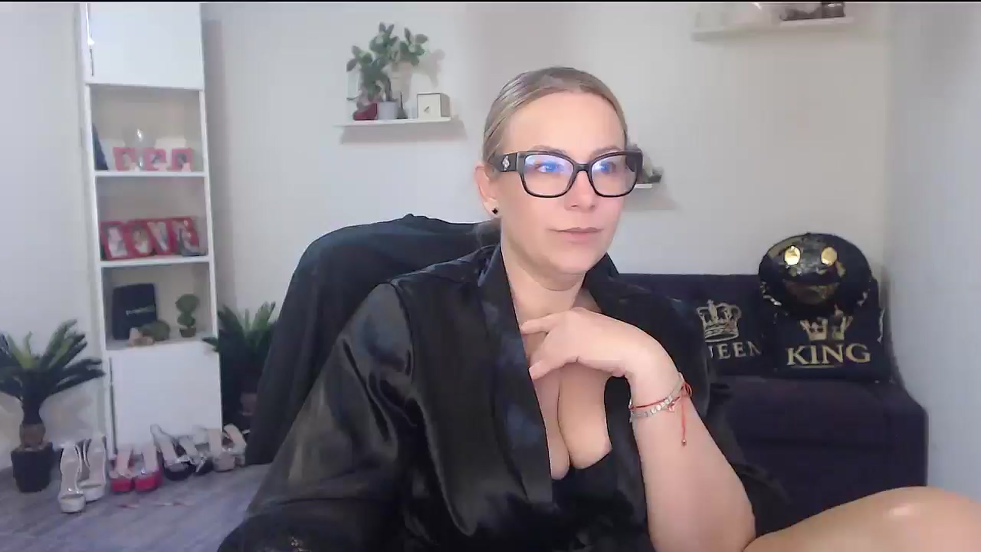 Gallery image thumbnail from A_baby_Boo's myfreecams stream on, 03/11/2026, 20:02 image 8 of 20