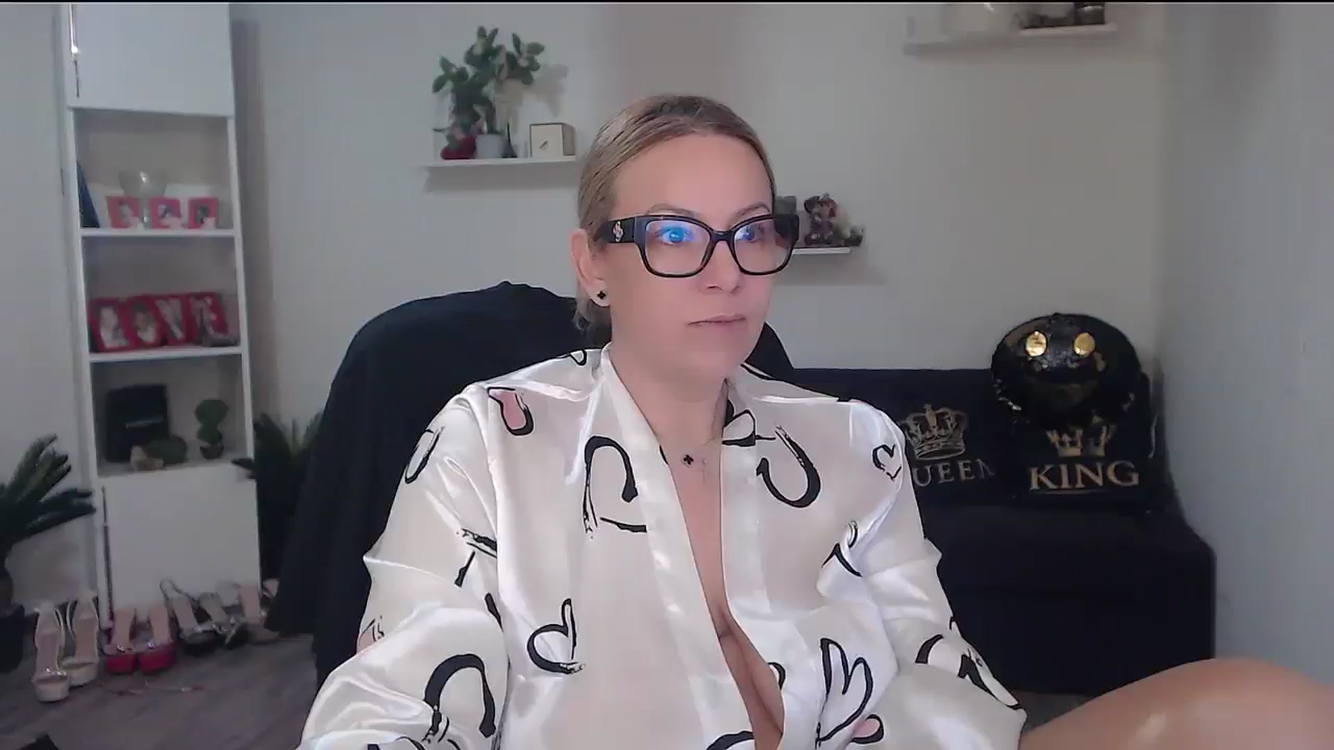 Gallery image thumbnail from A_baby_Boo's myfreecams stream on, 03/12/2026, 07:20 image 1 of 20