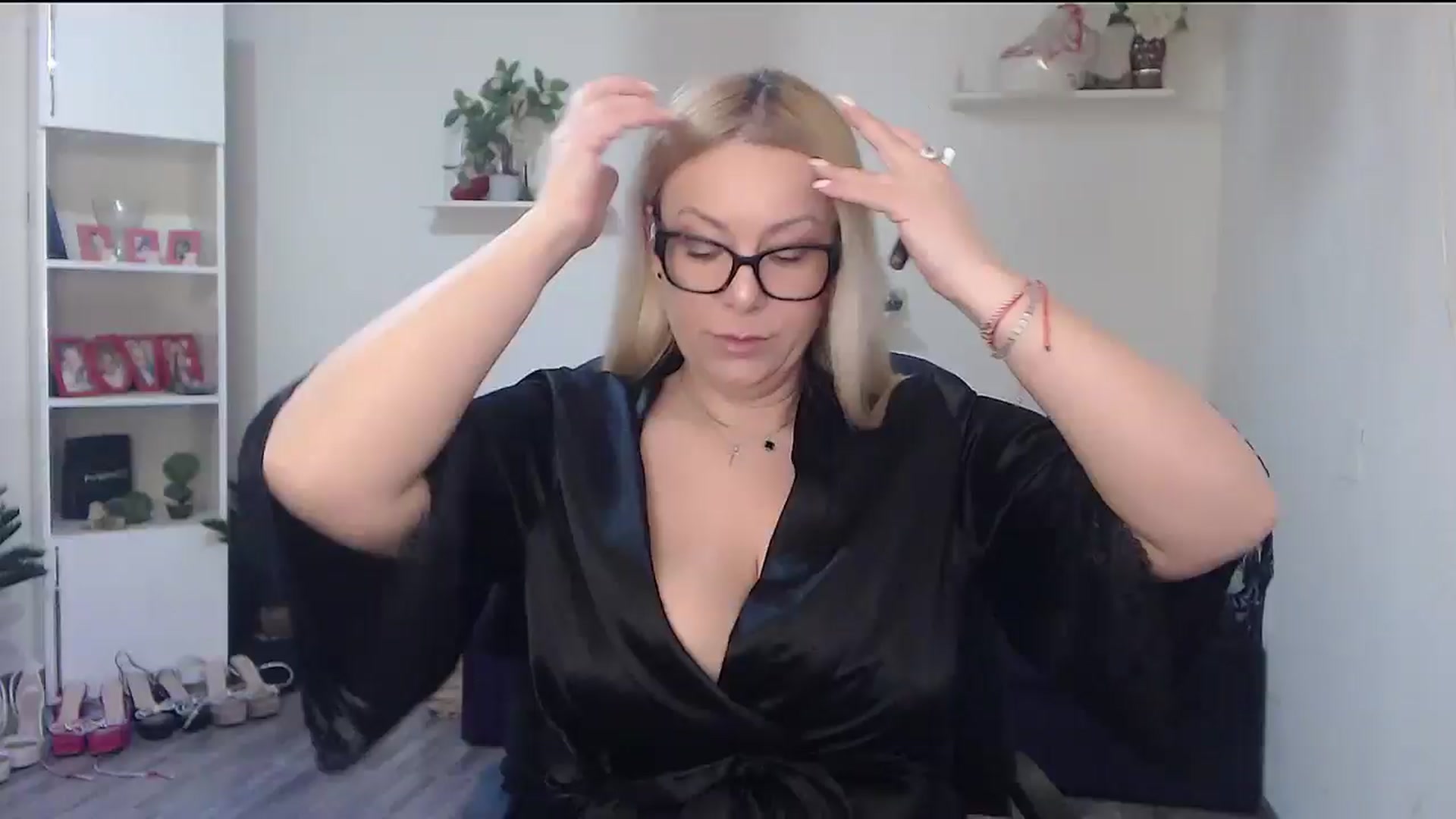 Gallery image thumbnail from A_baby_Boo's myfreecams stream on, 03/15/2026, 13:50 image 3 of 20