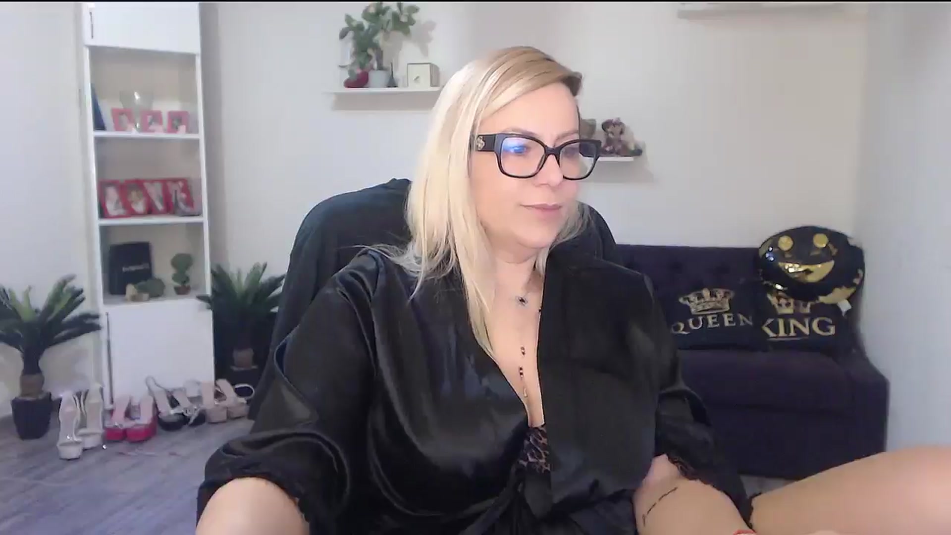 Gallery image thumbnail from A_baby_Boo's myfreecams stream on, 03/18/2026, 20:58 image 9 of 20
