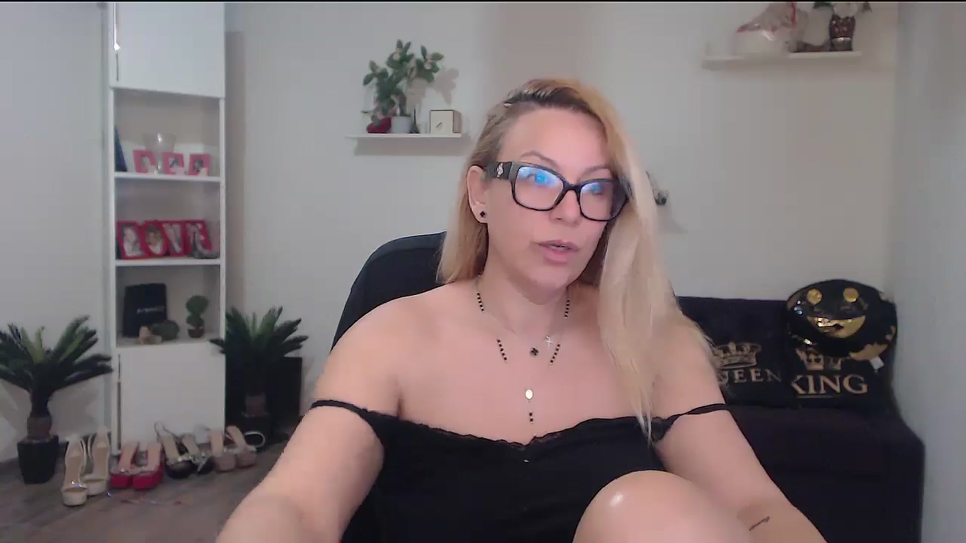 Gallery image thumbnail from A_baby_Boo's myfreecams stream on, 03/20/2026, 06:16 image 5 of 20