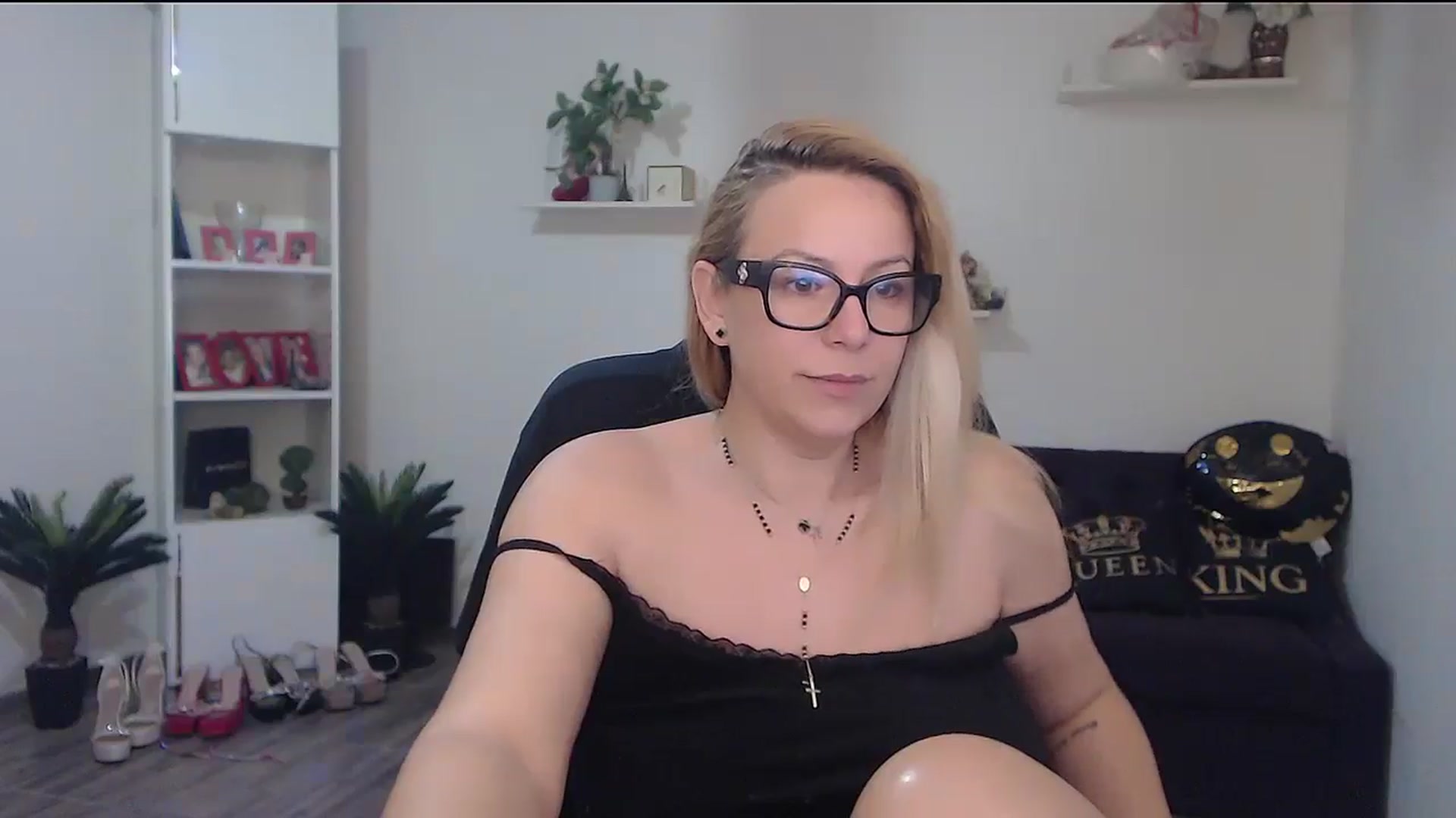 Gallery image thumbnail from A_baby_Boo's myfreecams stream on, 03/20/2026, 06:16 image 19 of 20