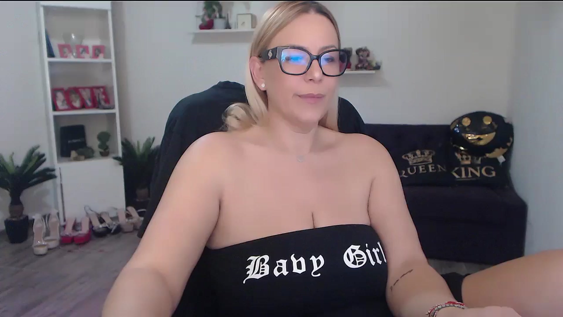 Gallery image thumbnail from A_baby_Boo's myfreecams stream on, 03/23/2026, 18:49 image 19 of 20