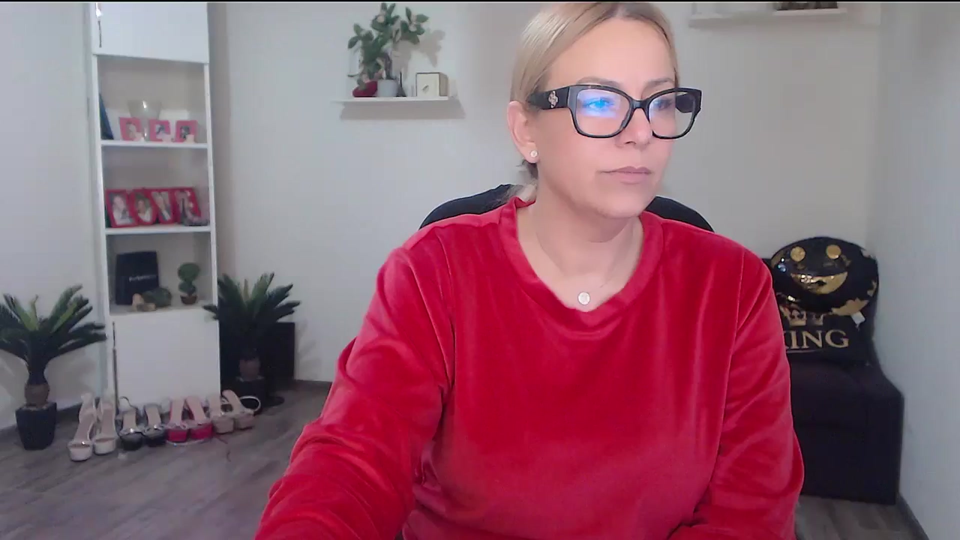 Gallery image thumbnail from A_baby_Boo's myfreecams stream on, 03/25/2026, 20:31 image 2 of 20