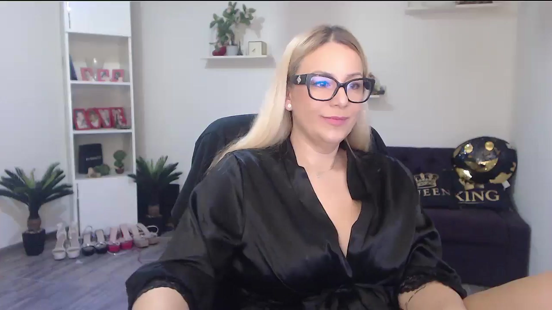 Gallery image thumbnail from A_baby_Boo's myfreecams stream on, 04/02/2026, 15:16 image 14 of 20