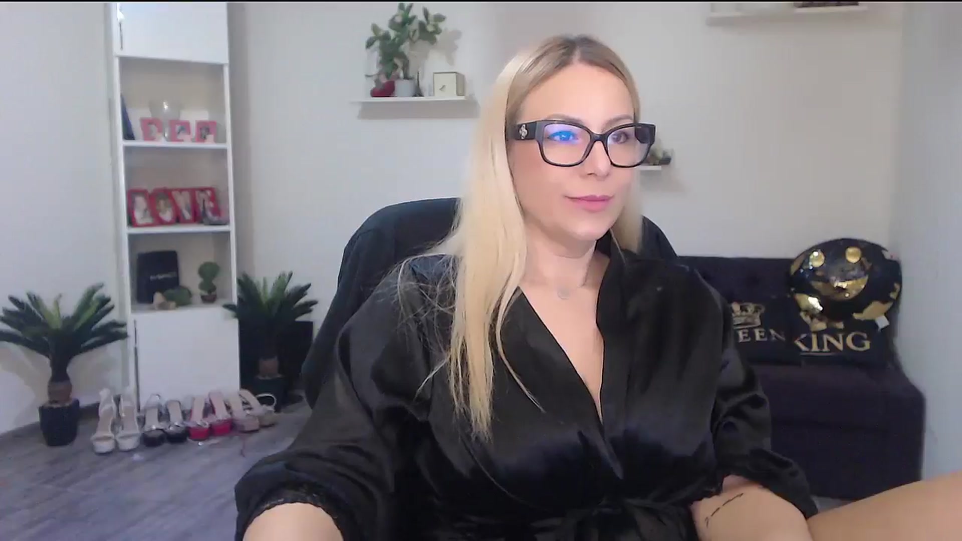 Gallery image thumbnail from A_baby_Boo's myfreecams stream on, 04/02/2026, 15:16 image 11 of 20