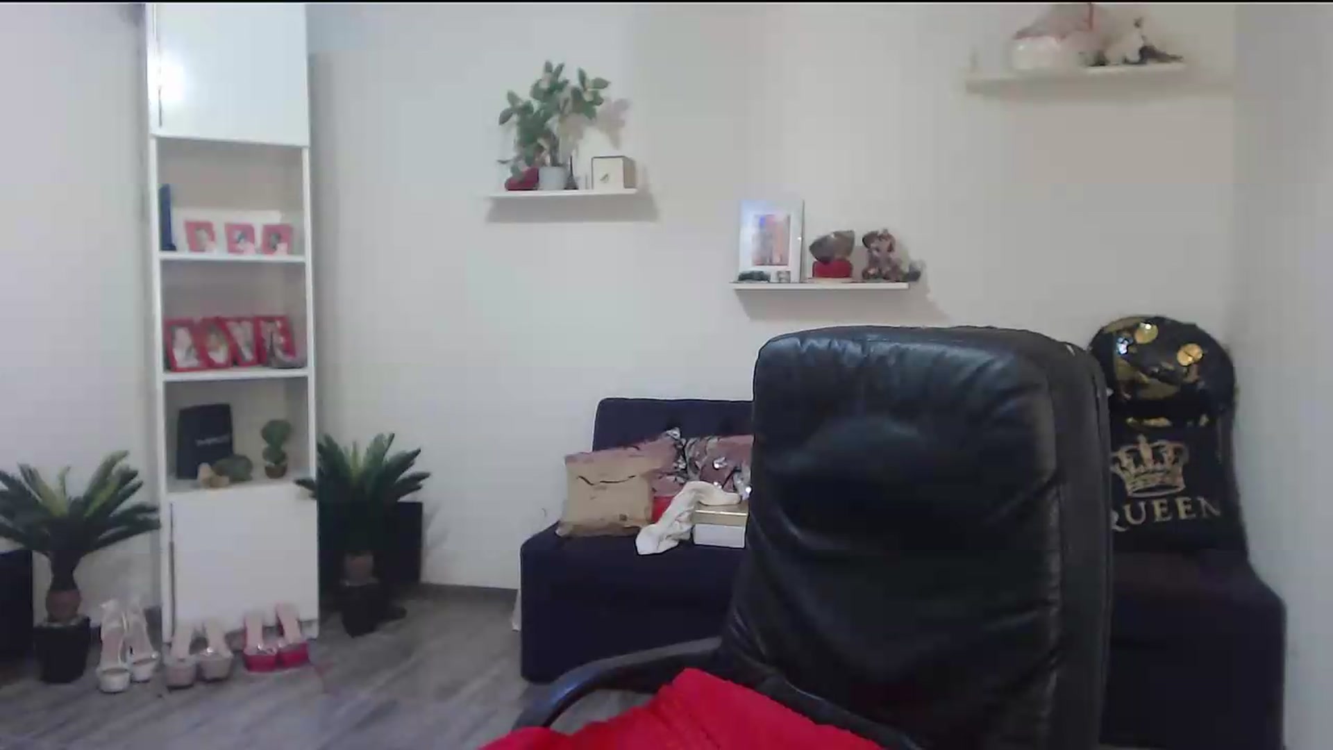 Gallery image thumbnail from A_baby_Boo's myfreecams stream on, 05/19/2026, 06:51 image 18 of 20