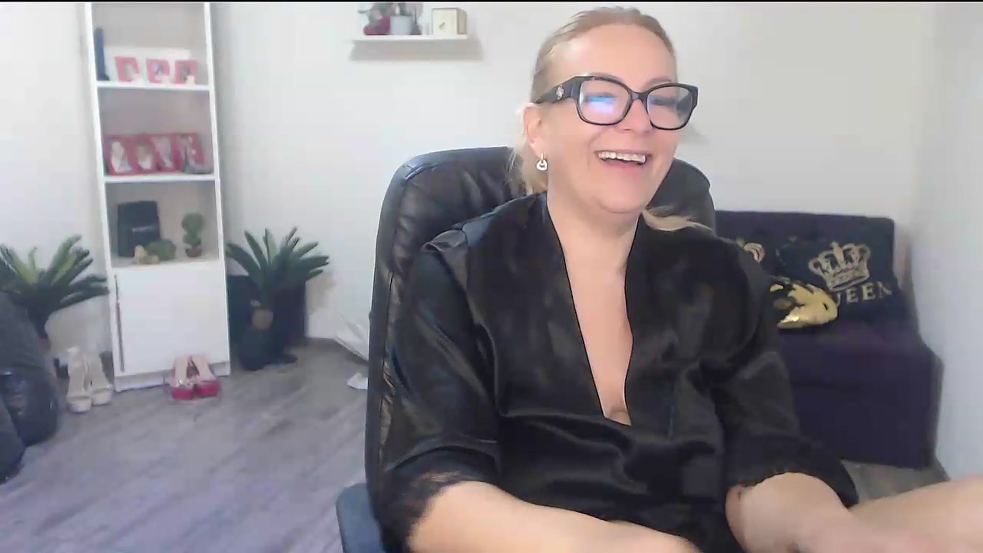 Gallery image thumbnail from A_baby_Boo's myfreecams stream on, 06/05/2026, 06:01 image 10 of 20
