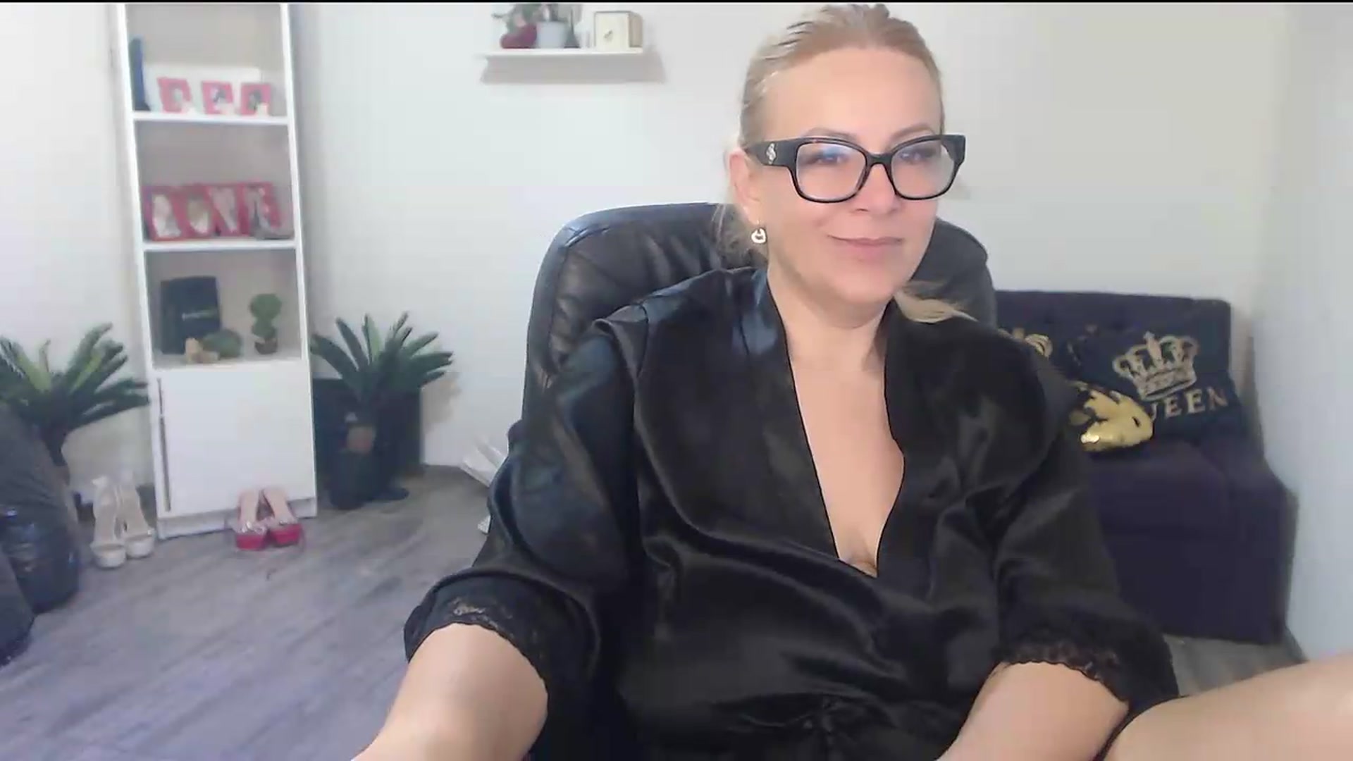 Gallery image thumbnail from A_baby_Boo's myfreecams stream on, 06/05/2026, 06:01 image 5 of 20