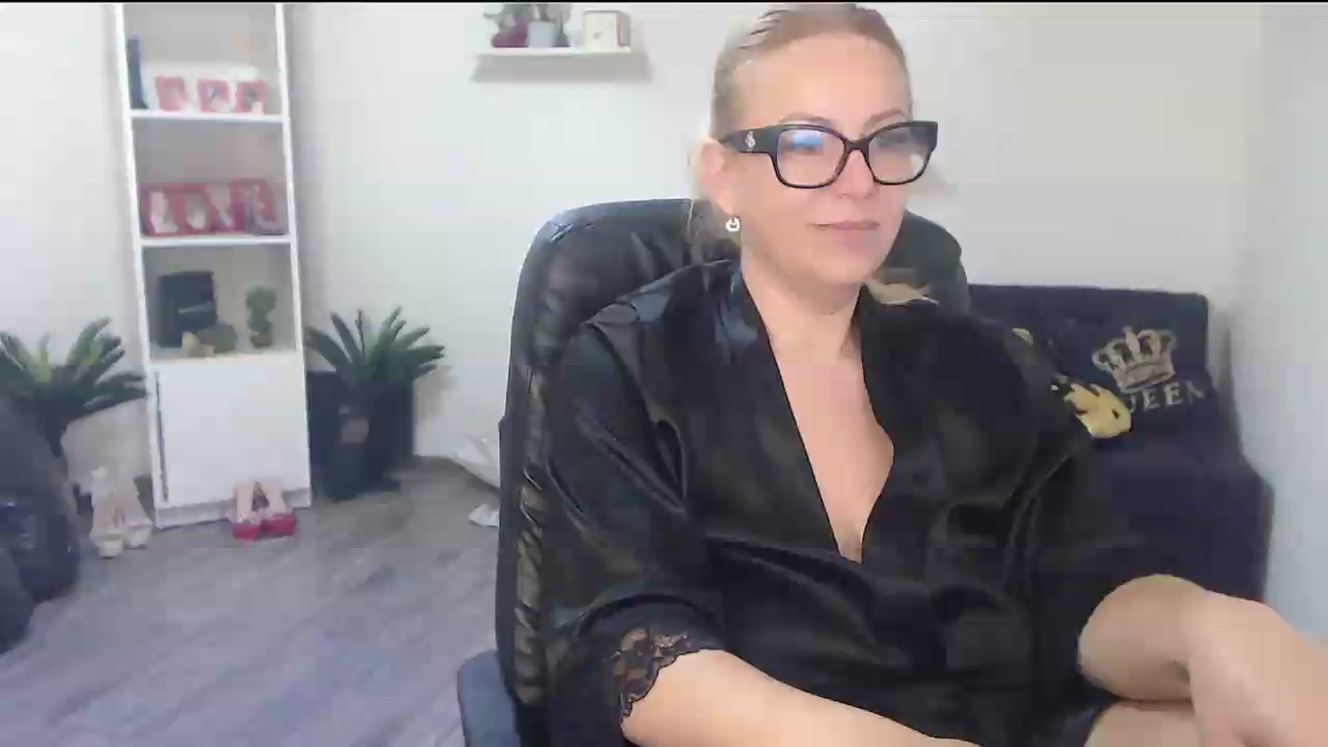Gallery image thumbnail from A_baby_Boo's myfreecams stream on, 06/05/2026, 06:01 image 1 of 20