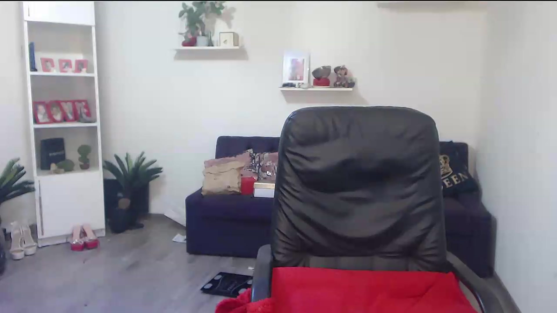 Gallery image thumbnail from A_baby_Boo's myfreecams stream on, 06/22/2026, 14:05 image 9 of 20