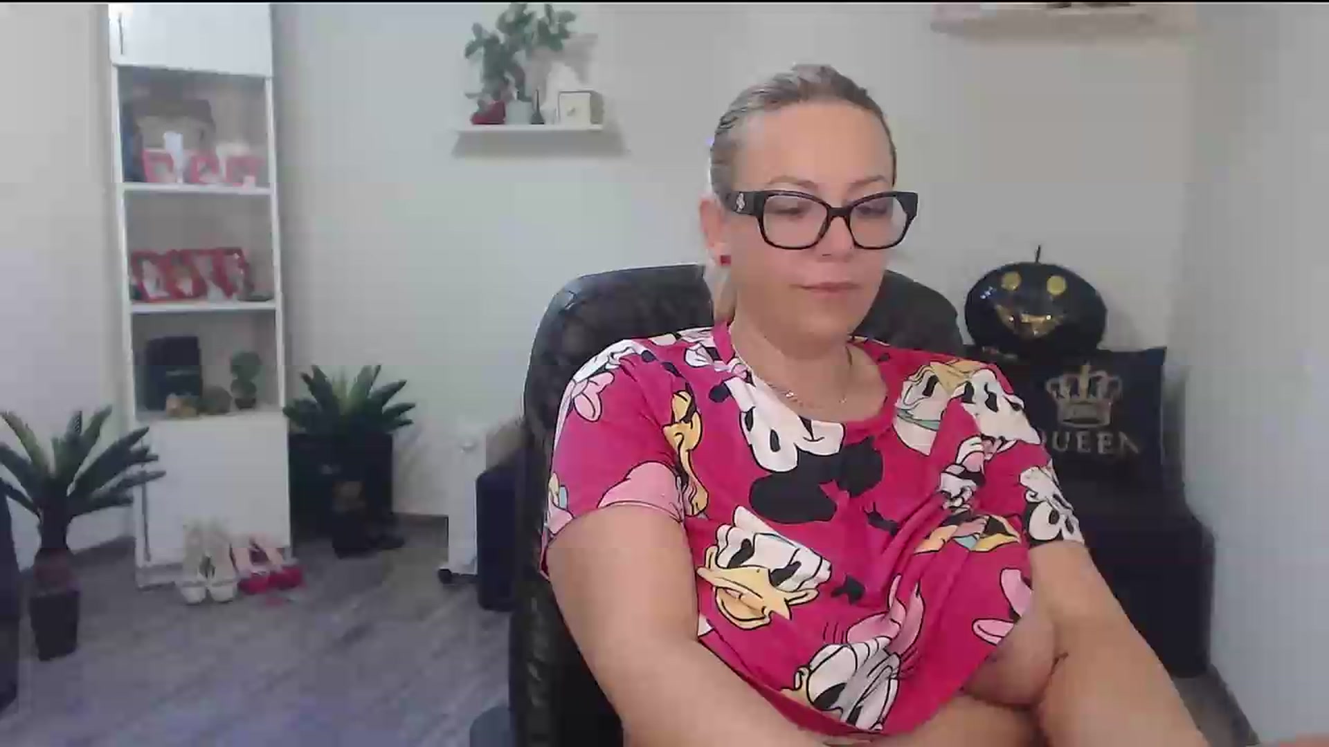 Gallery image thumbnail from A_baby_Boo's myfreecams stream on, 06/29/2026, 06:12 image 2 of 20