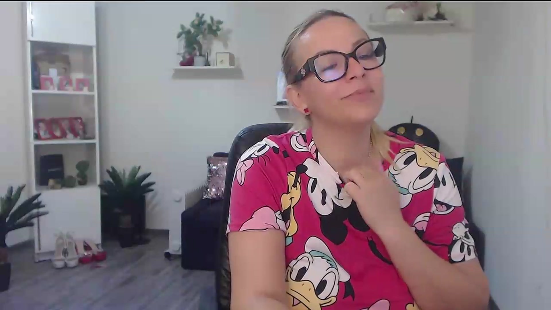 Gallery image thumbnail from A_baby_Boo's myfreecams stream on, 06/29/2026, 07:21 image 5 of 20