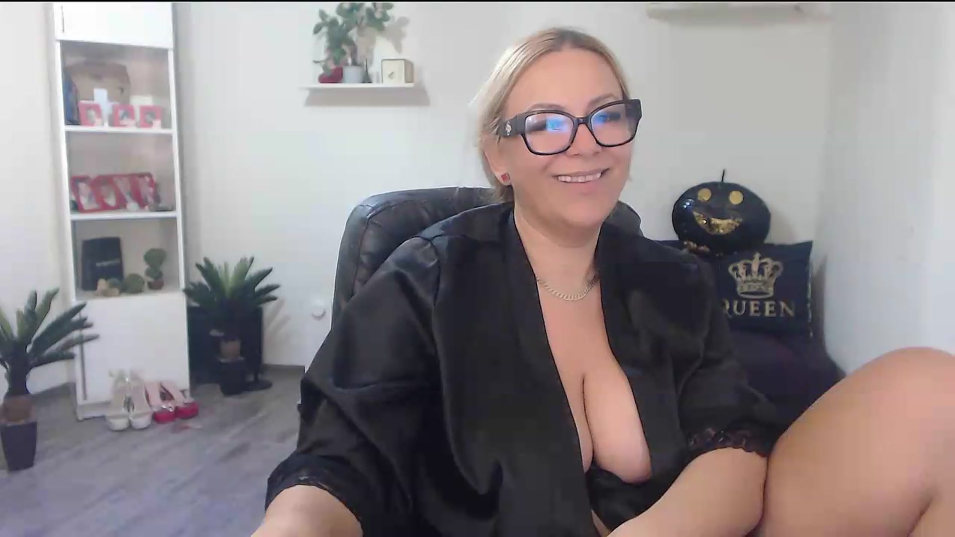 Gallery image thumbnail from A_baby_Boo's myfreecams stream on, 07/01/2026, 12:48 image 19 of 20