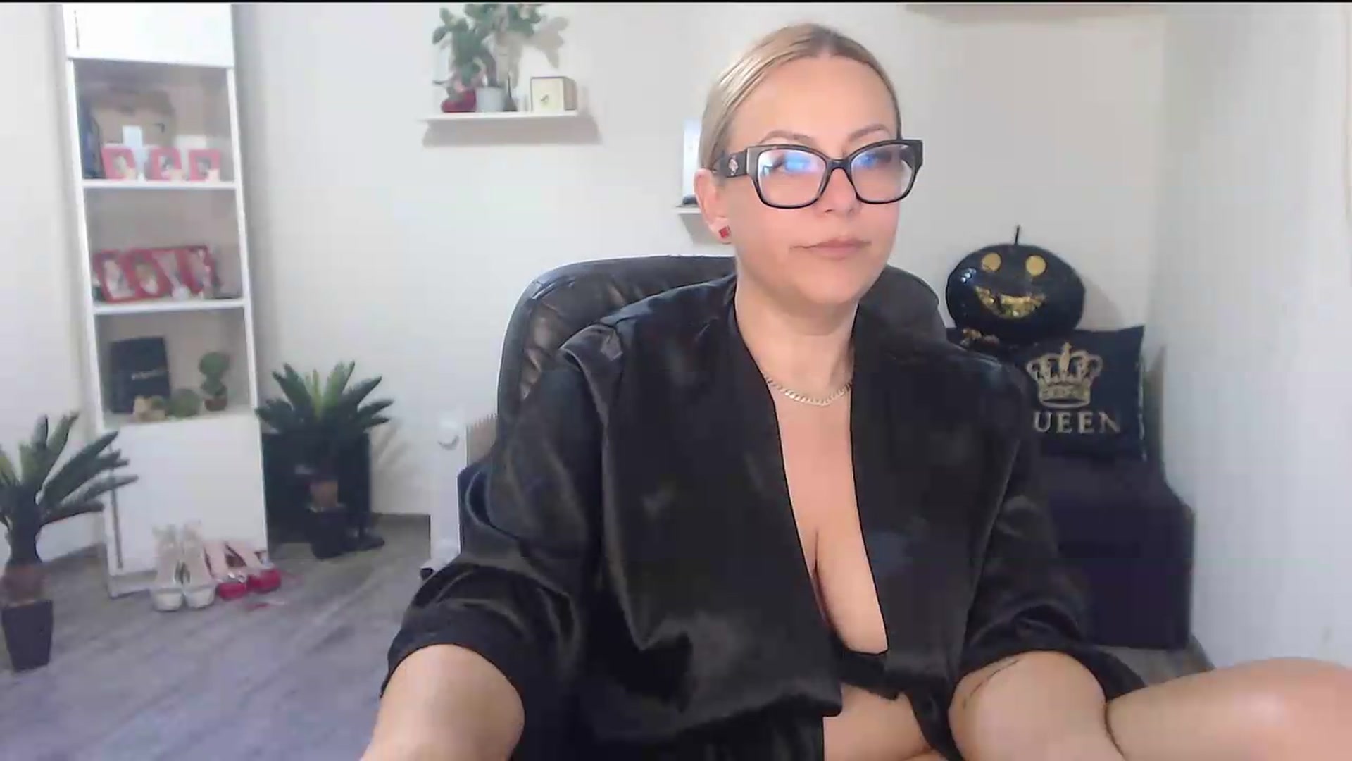 Gallery image thumbnail from A_baby_Boo's myfreecams stream on, 07/01/2026, 13:55 image 2 of 20
