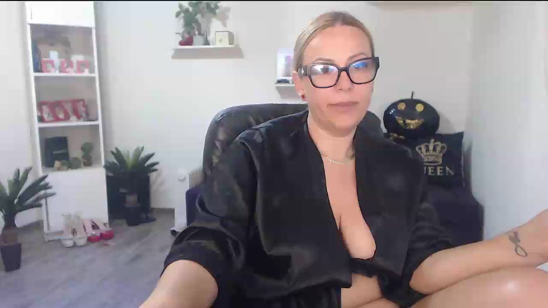 Gallery image thumbnail from A_baby_Boo's myfreecams stream on, 07/01/2026, 13:55 image 1 of 20