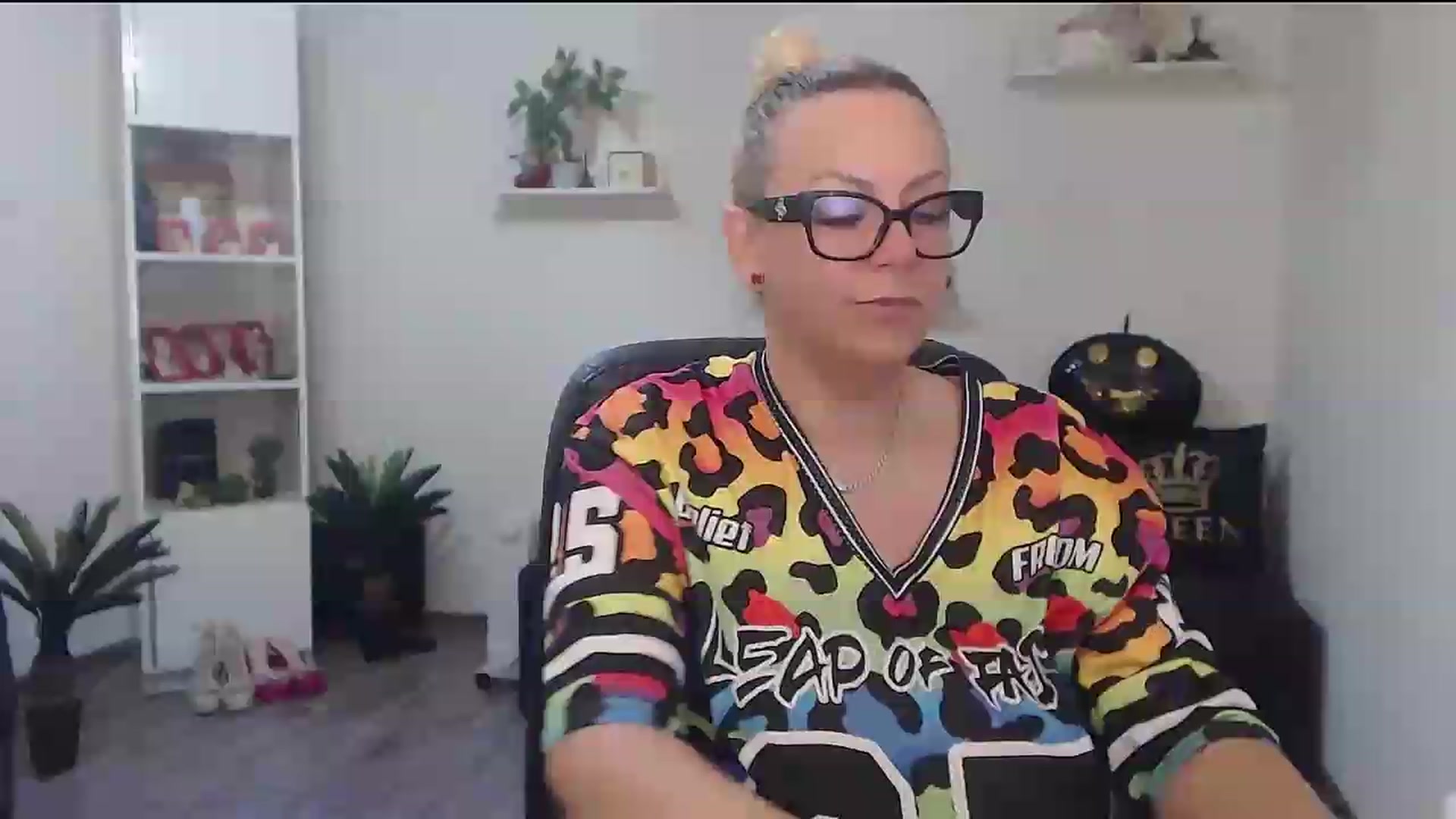 Gallery image thumbnail from A_baby_Boo's myfreecams stream on, 07/02/2026, 11:43 image 14 of 20