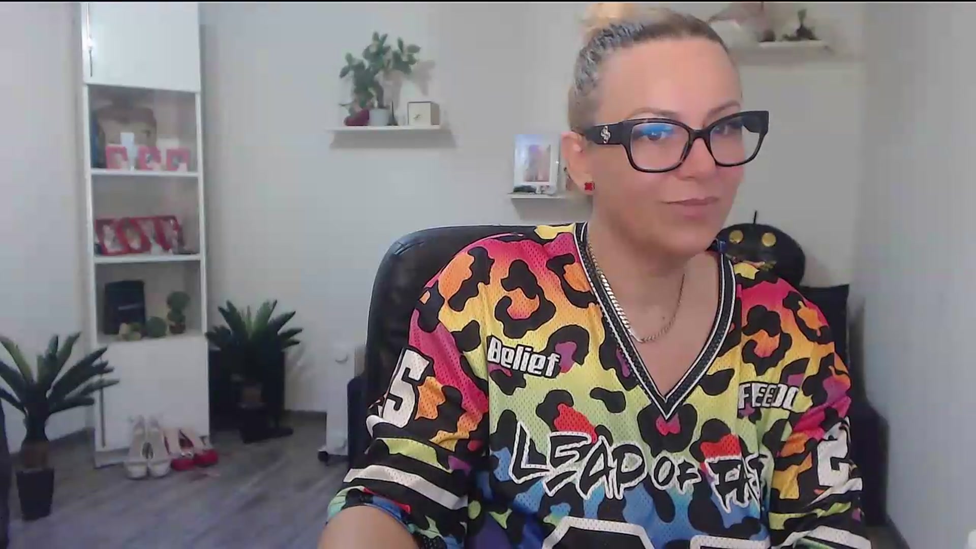 Gallery image thumbnail from A_baby_Boo's myfreecams stream on, 07/02/2026, 11:43 image 3 of 20