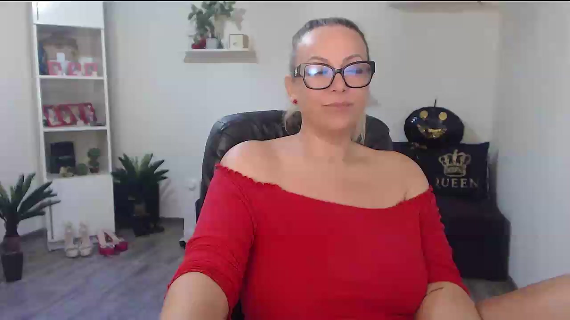 Gallery image thumbnail from A_baby_Boo's myfreecams stream on, 07/05/2026, 22:09 image 8 of 20